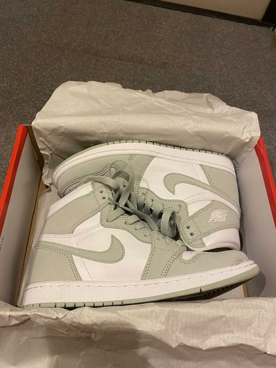 Nike Women's Air Jordan 1 High OG "Seafoam"