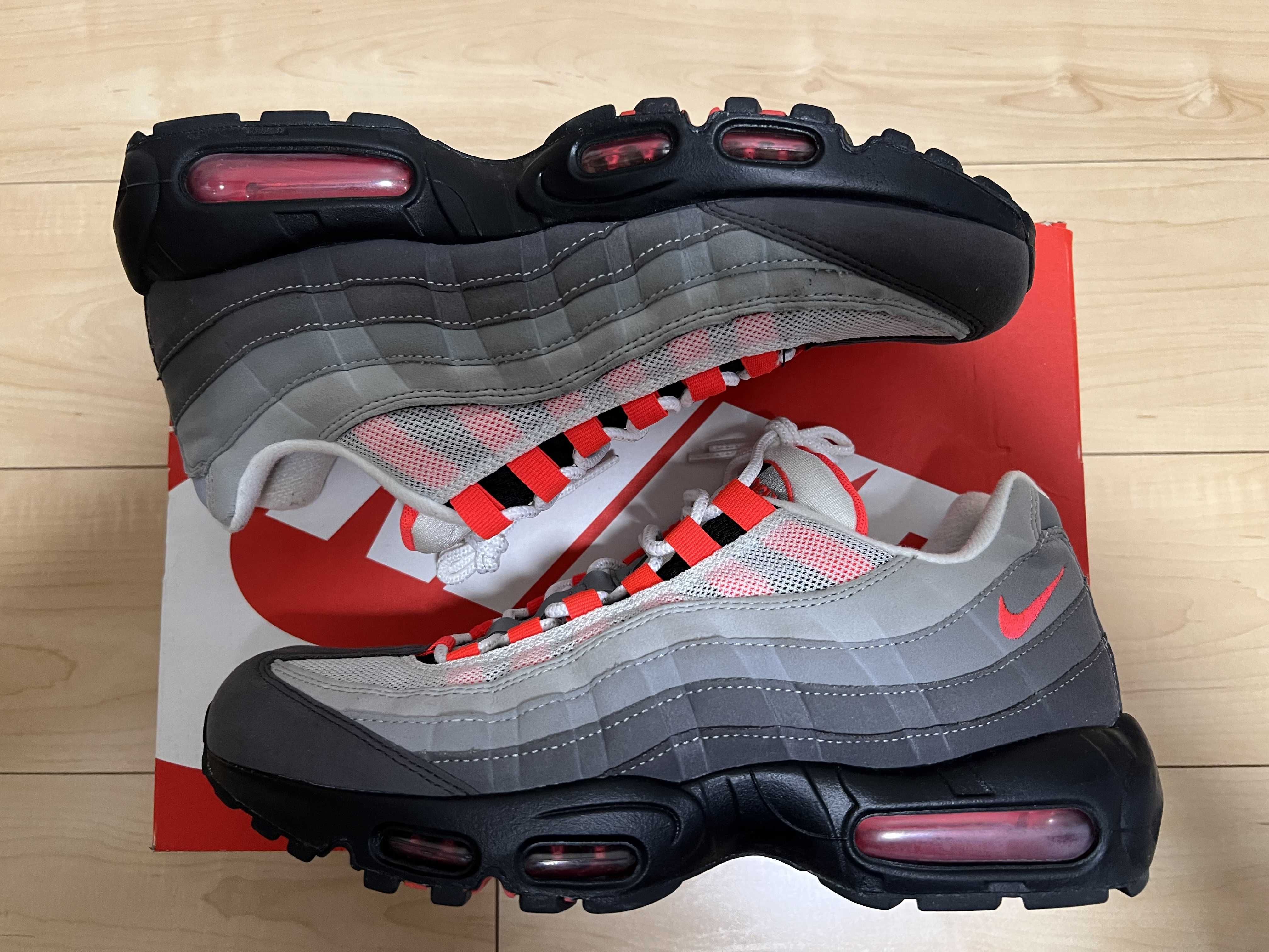 Nike Air Max 95 OG "White/Solar Red"