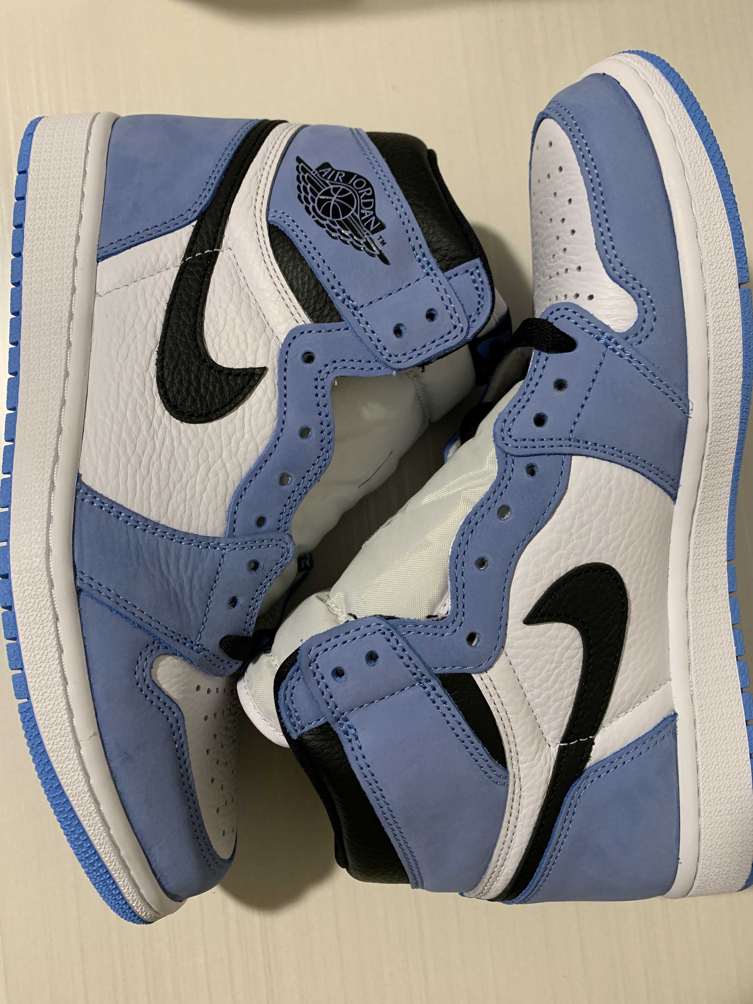 Nike Air Jordan 1 High OG "University Blue"