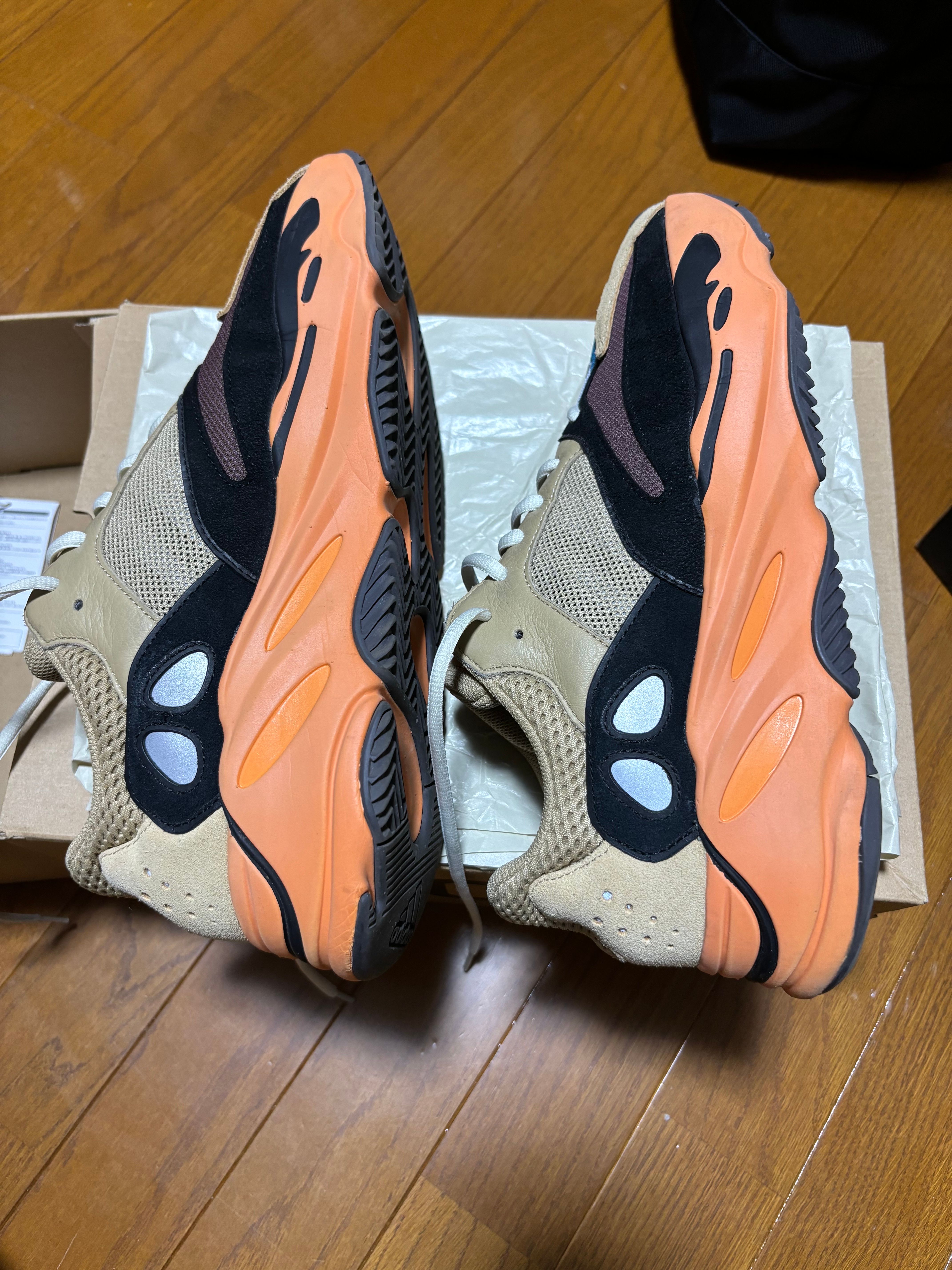 adidas YEEZY Boost 700 "Enflame Amber"