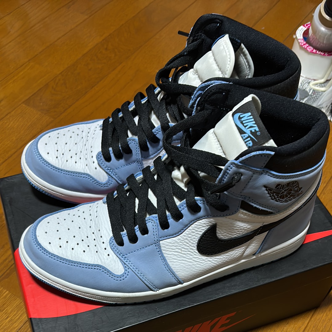 Nike Air Jordan 1 High OG "University Blue"