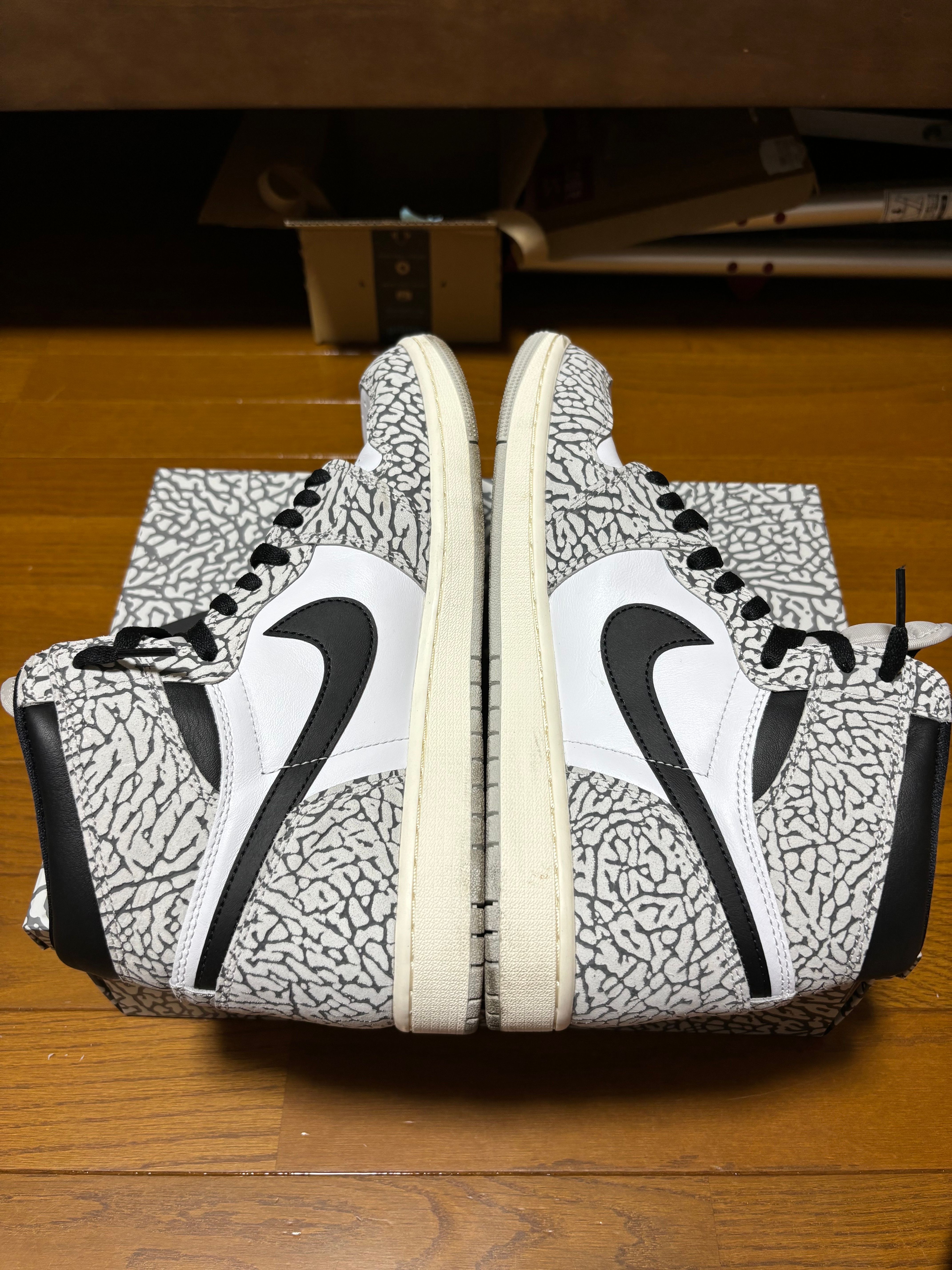 爆買い，限定SALE ナイキ エアジョーダン1 ハイ OG 
