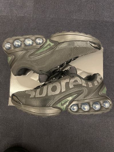 Supreme × Nike Air Max DN "Black/Galactic Jade"