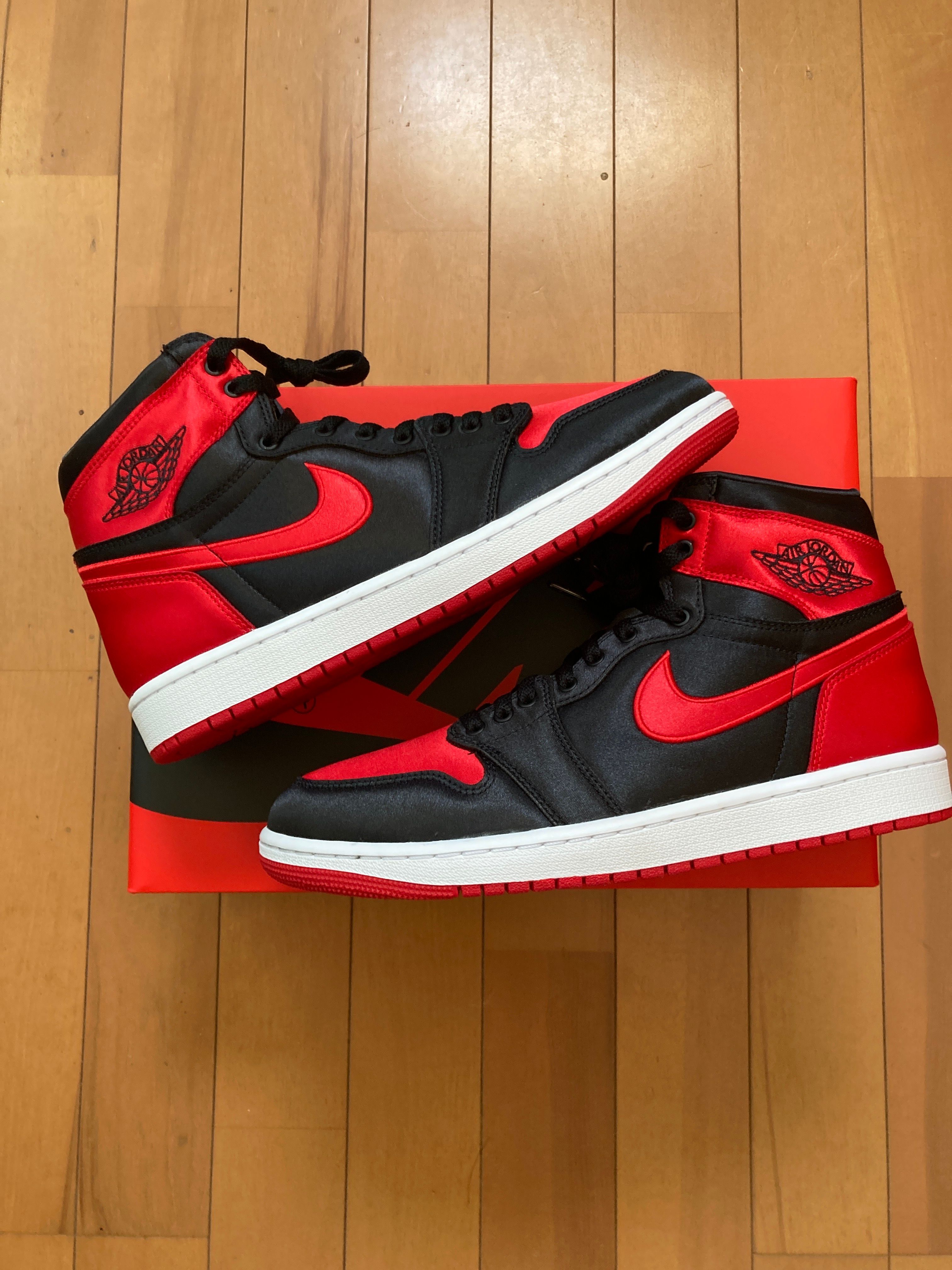 Nike Women's Air Jordan 1 Retro High OG "Satin Bred"