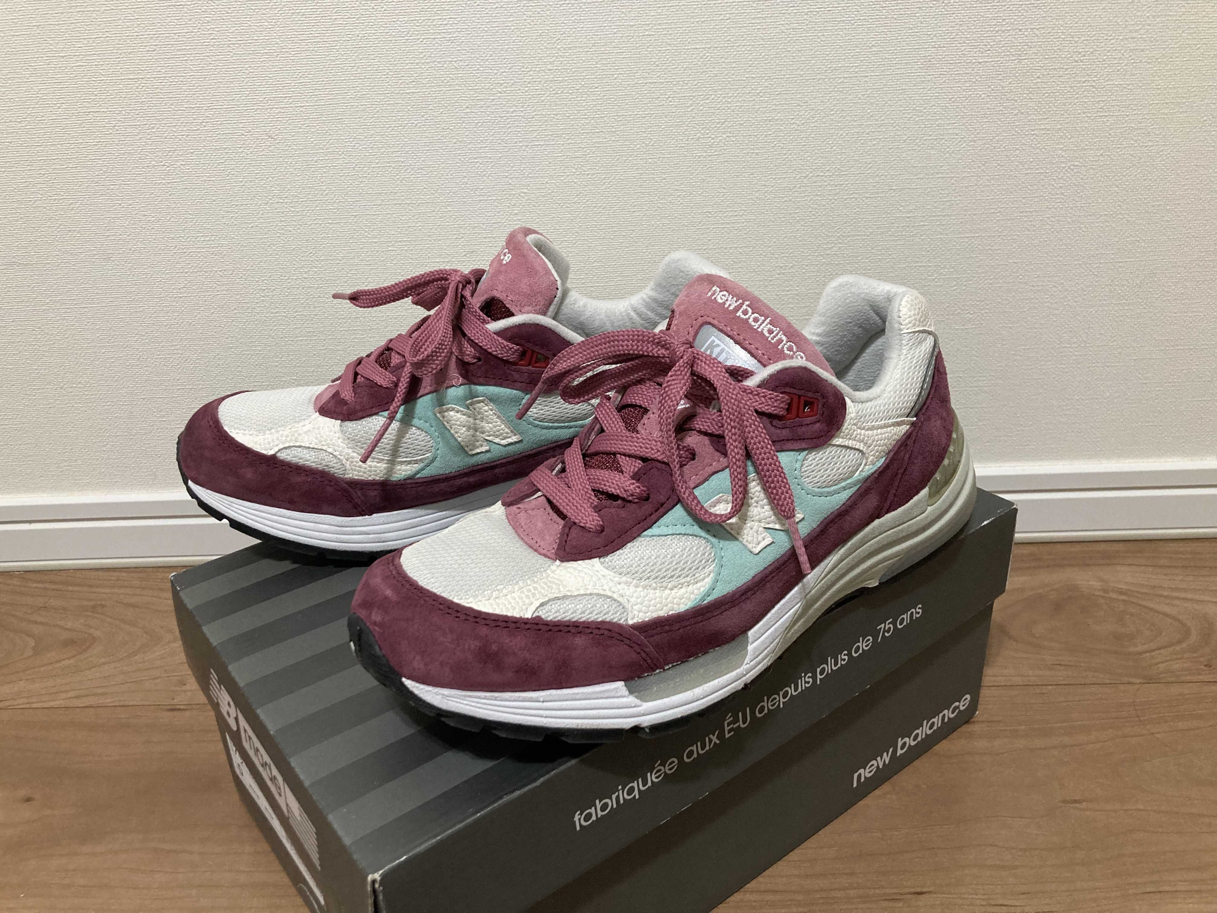 KITH × New Balance 992 Kithmas "Burgundy/White"