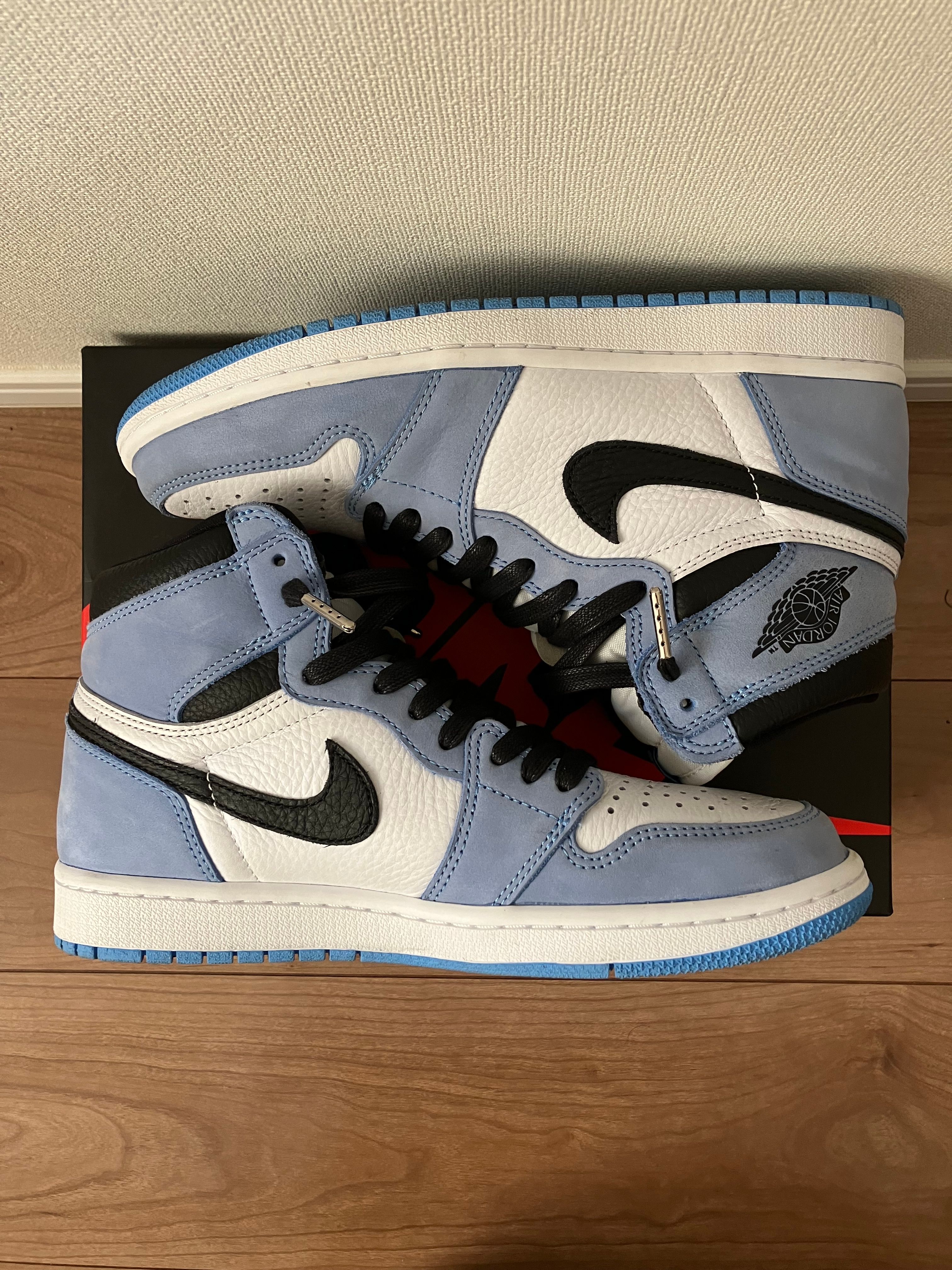 Nike Air Jordan 1 High OG "University Blue"