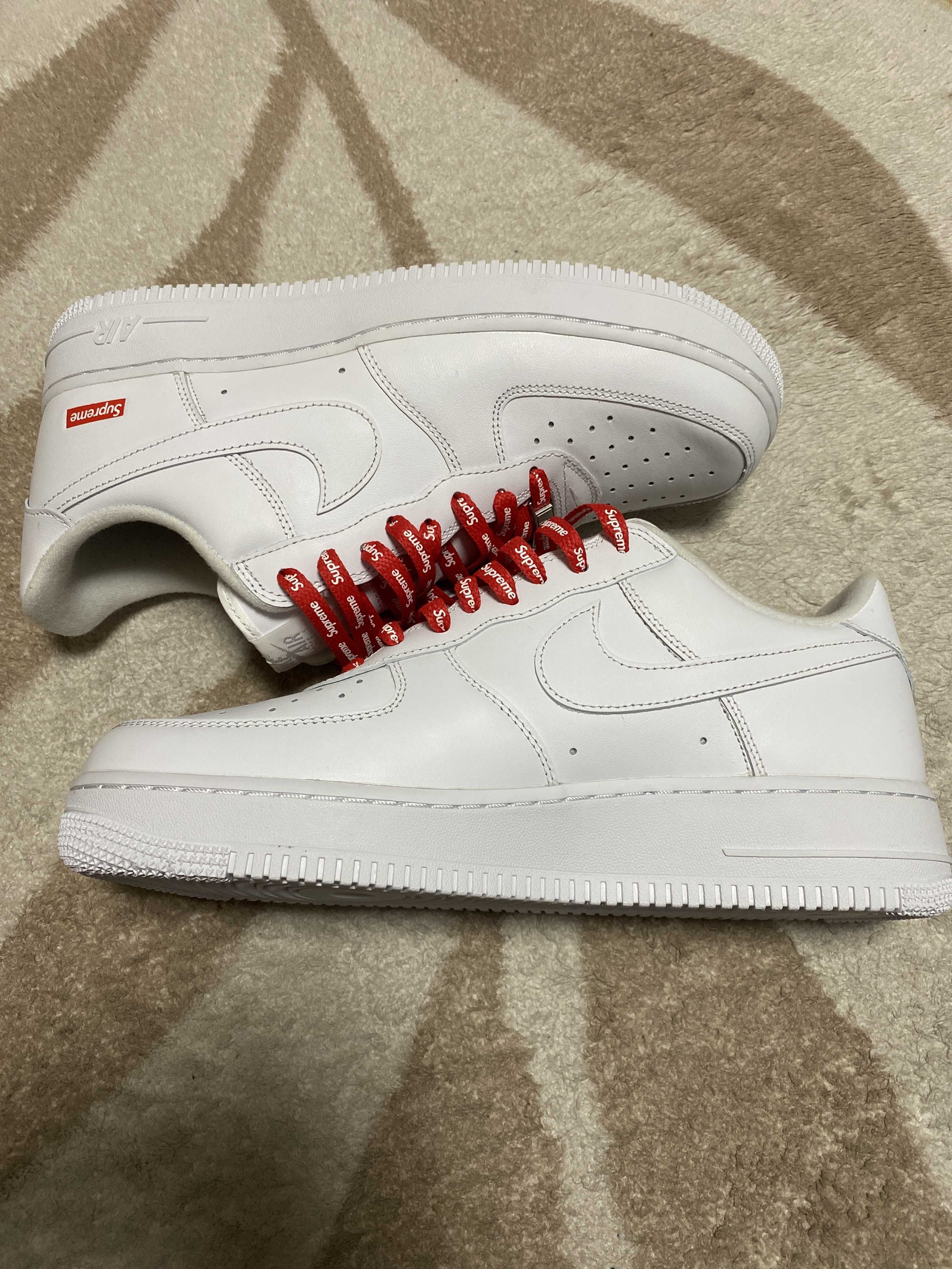 Supreme × Nike Air Force 1 Low "White"
