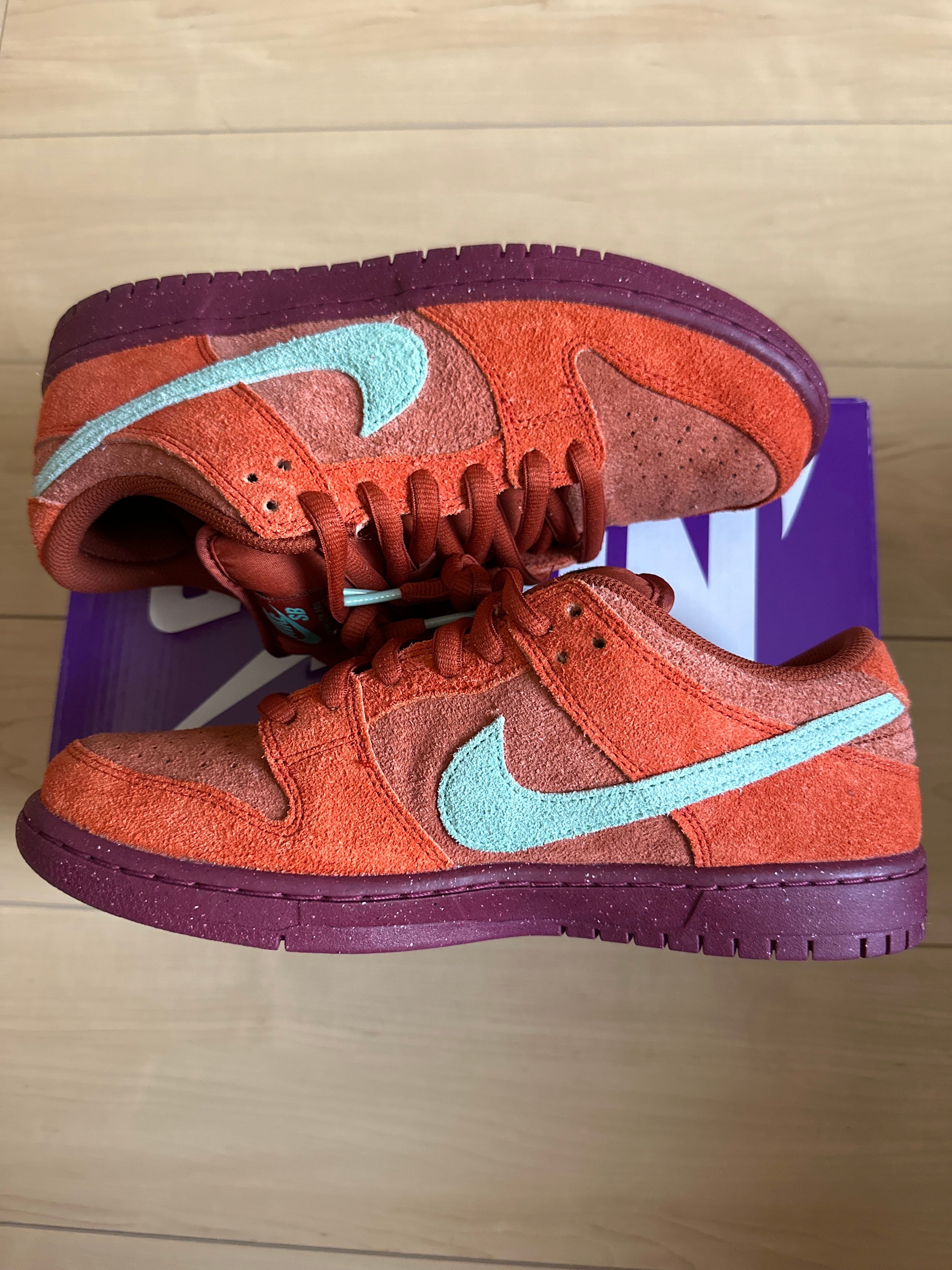 Nike SB Dunk Low Pro PRM "Mystic Red and Rosewood"