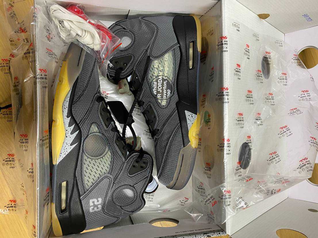 Off-White × Nike Air Jordan 5 "Black/Muslin/Fire Red"