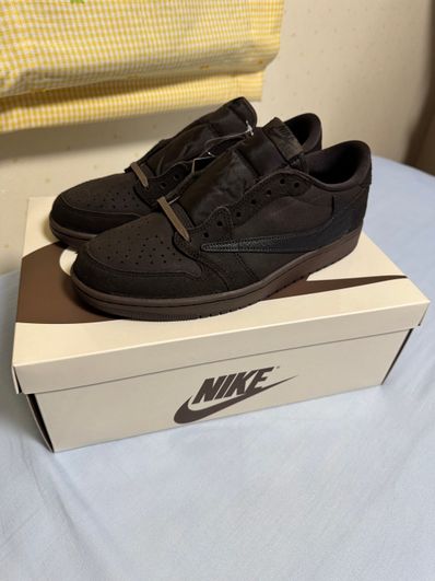Travis Scott × Nike Air Jordan 1 Low OG SP "Velvet Brown and Dark Mocha"