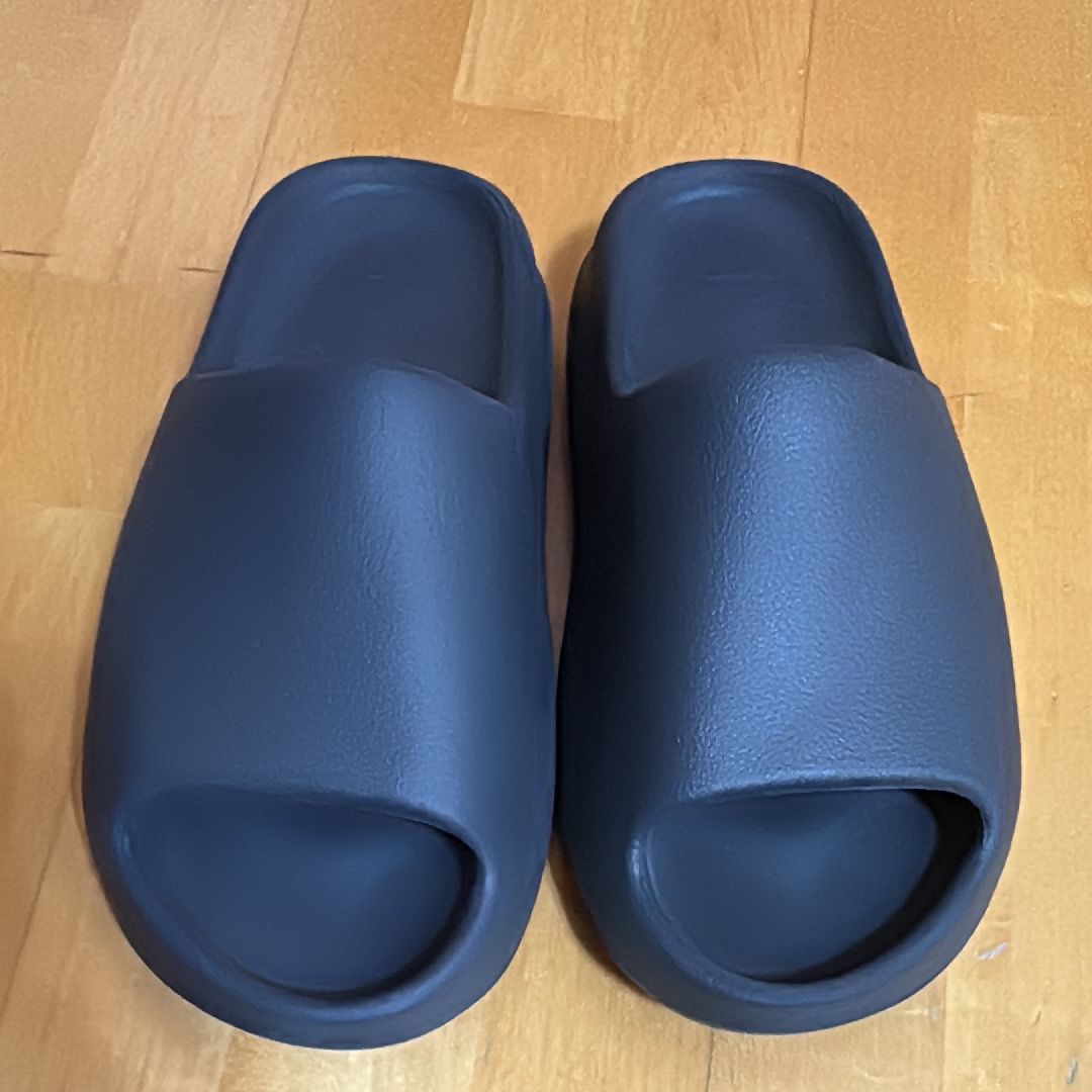 新品アディダス イージースライド ADIDAS YEEZY SLIDE 29.5 美品】 adidas / アディダス | YEEZY SLIDE イージースライド