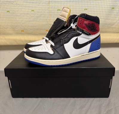fragment design × UNION × Nike Air Jordan 1 High OG "Black/Varsity Red"