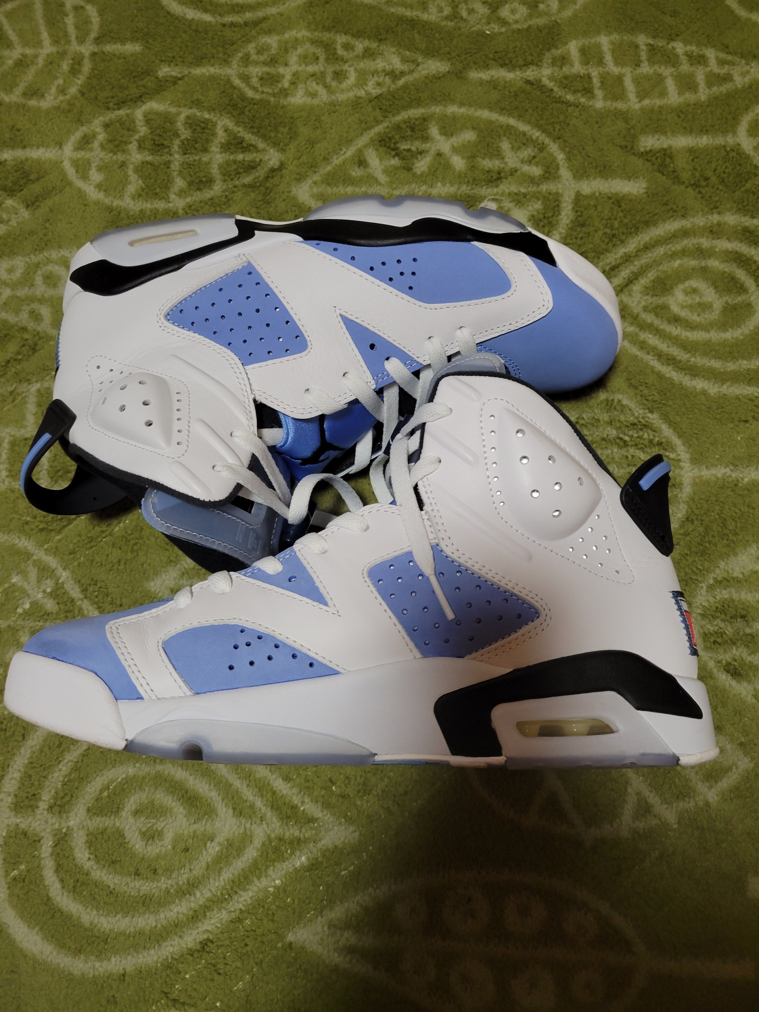 Nike Air Jordan 6 "UNC"