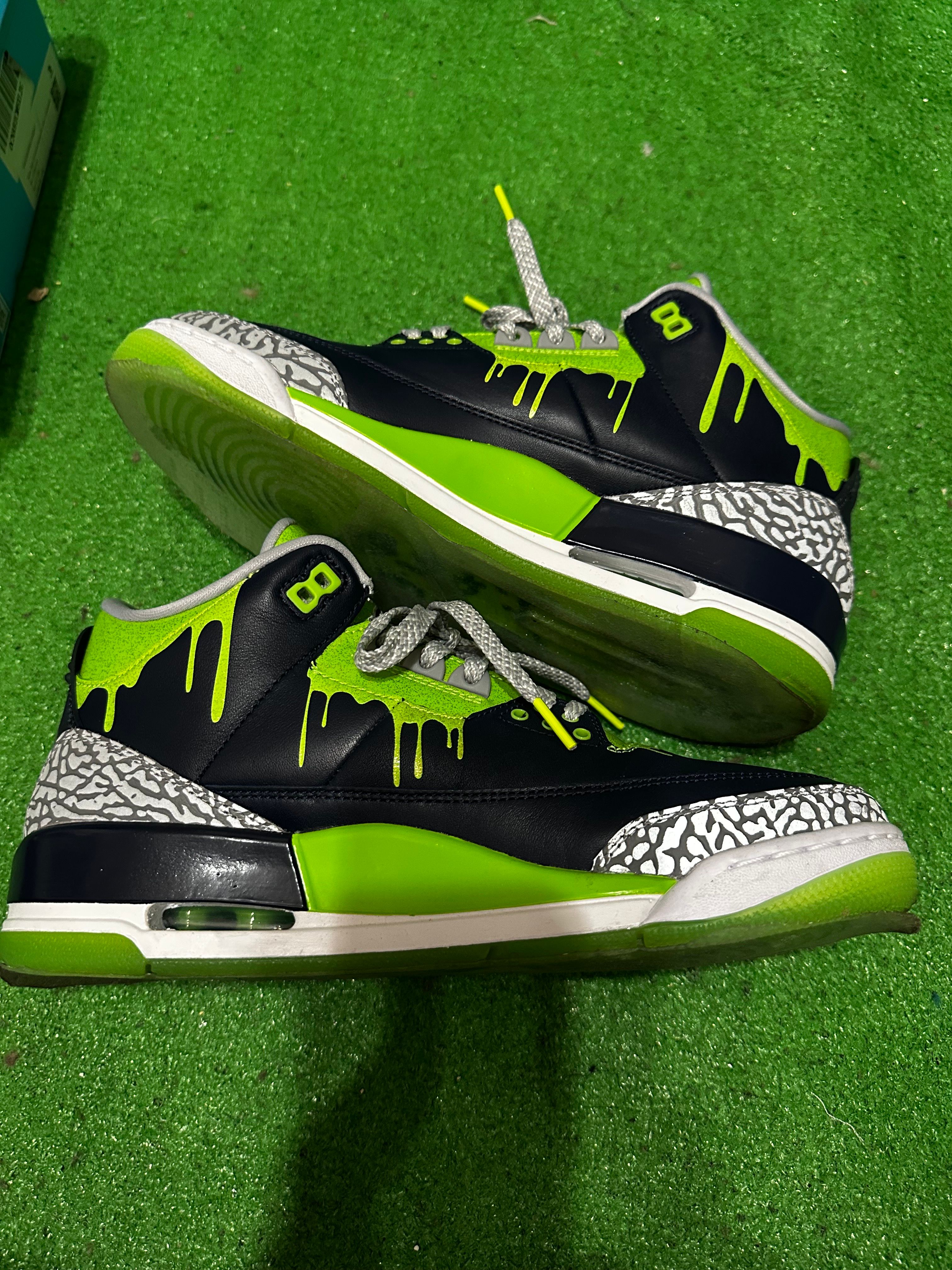 Nike Air Jordan 3 "Doernbecher"