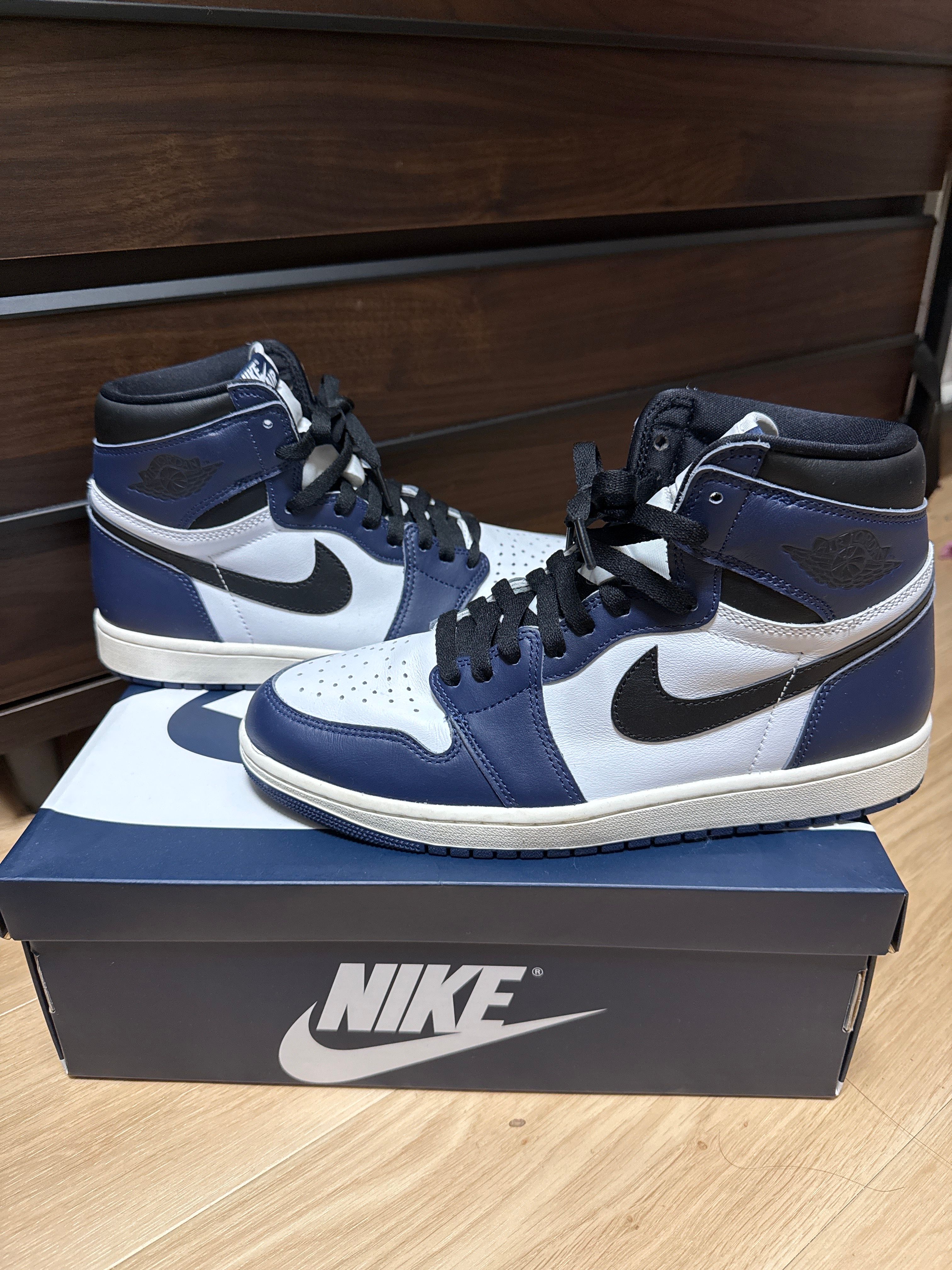 Nike Air Jordan 1 Retro High OG "Midnight Navy"