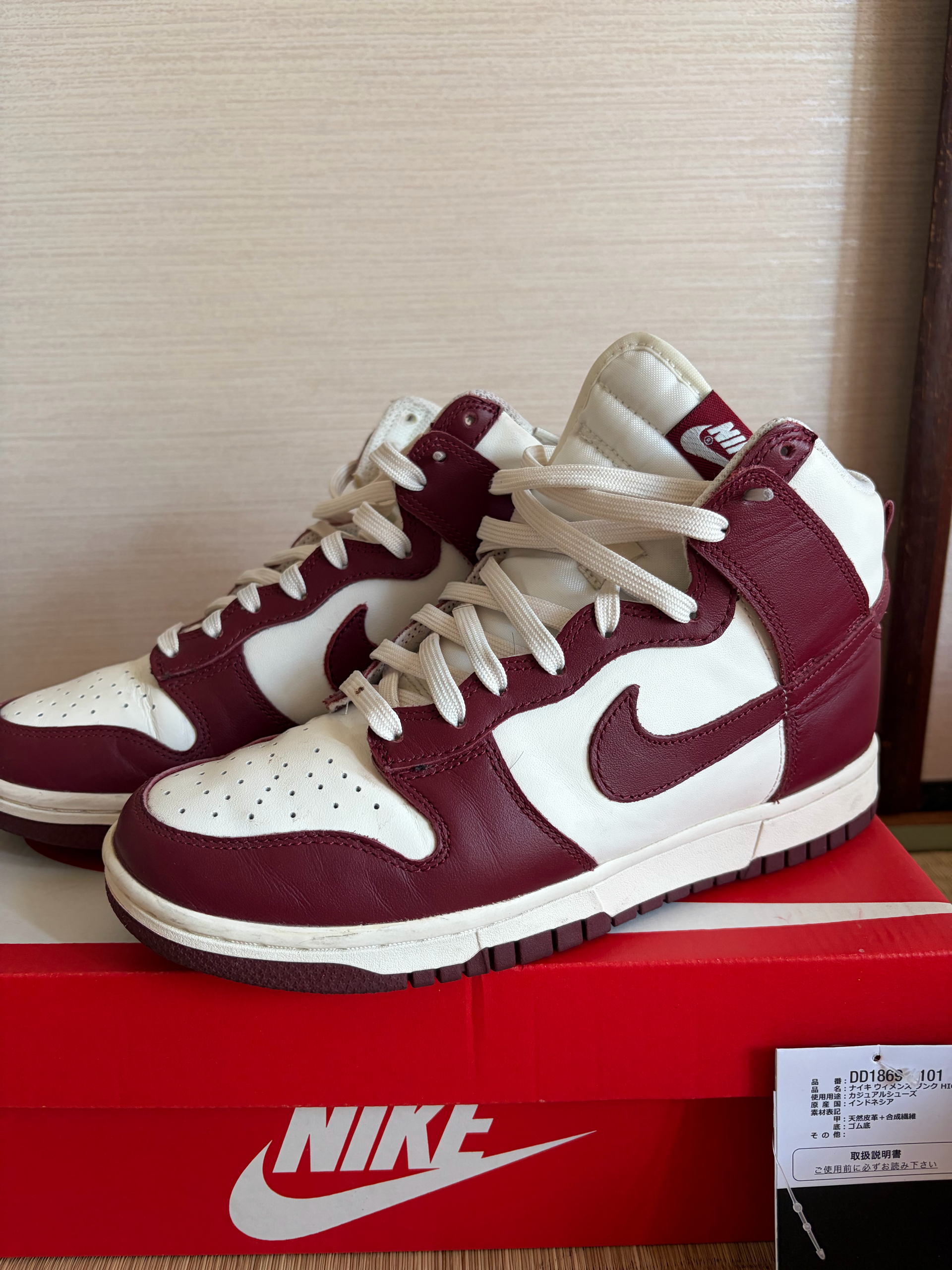 NIKE Women's DUNK HIGH "TEAM RED"