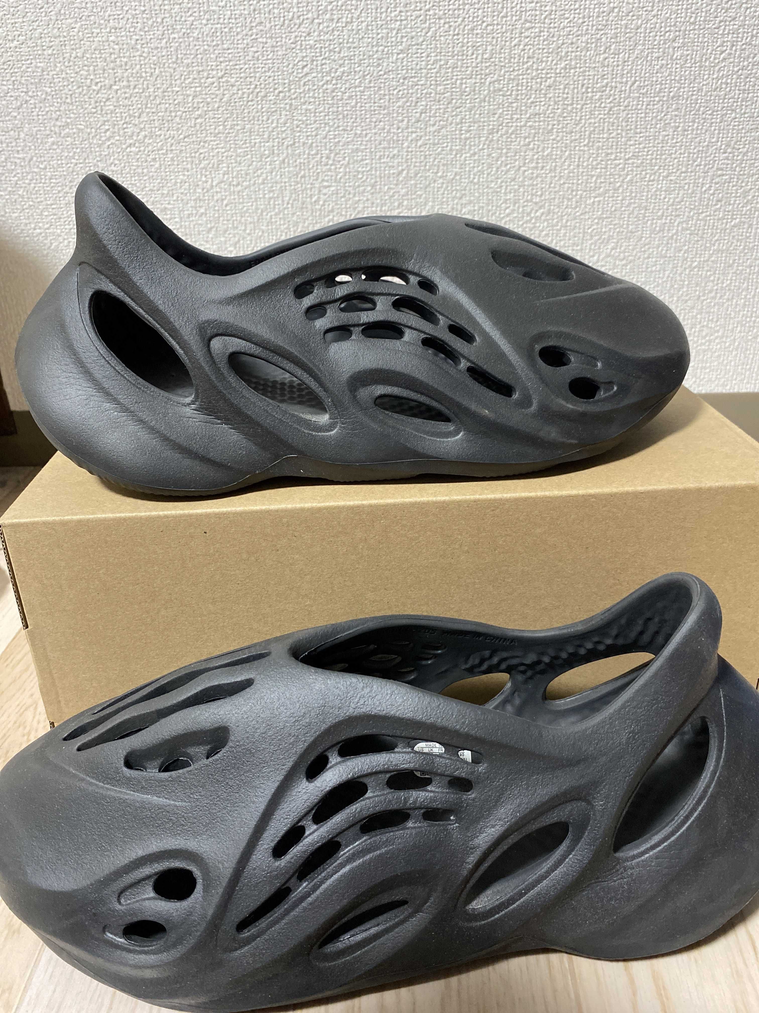 adidas YEEZY Foam Runner "Onyx"