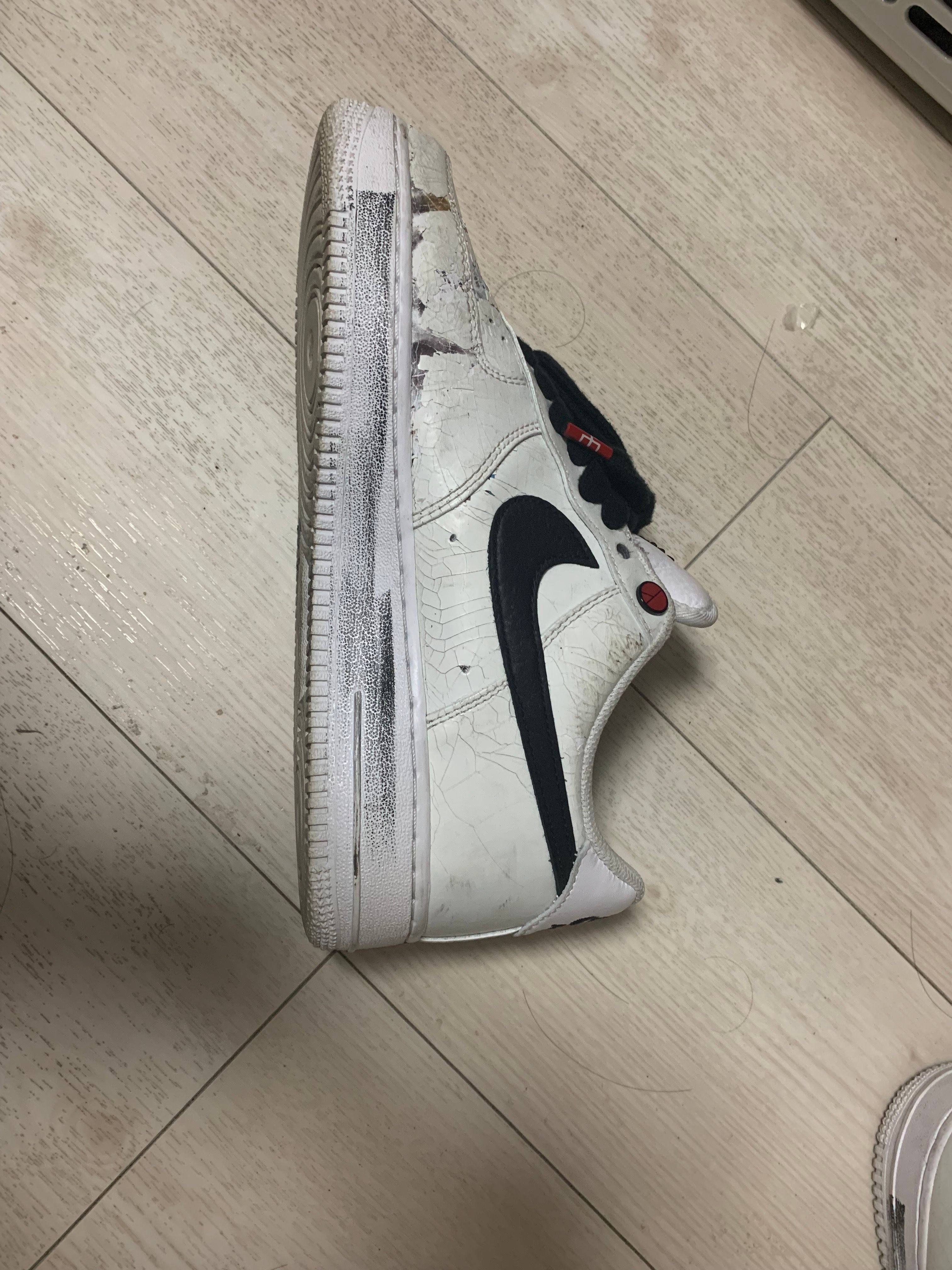 PEACEMINUSONE × Nike Air Force 1 Low "Para-noise/White/Black" / G-DRAGON