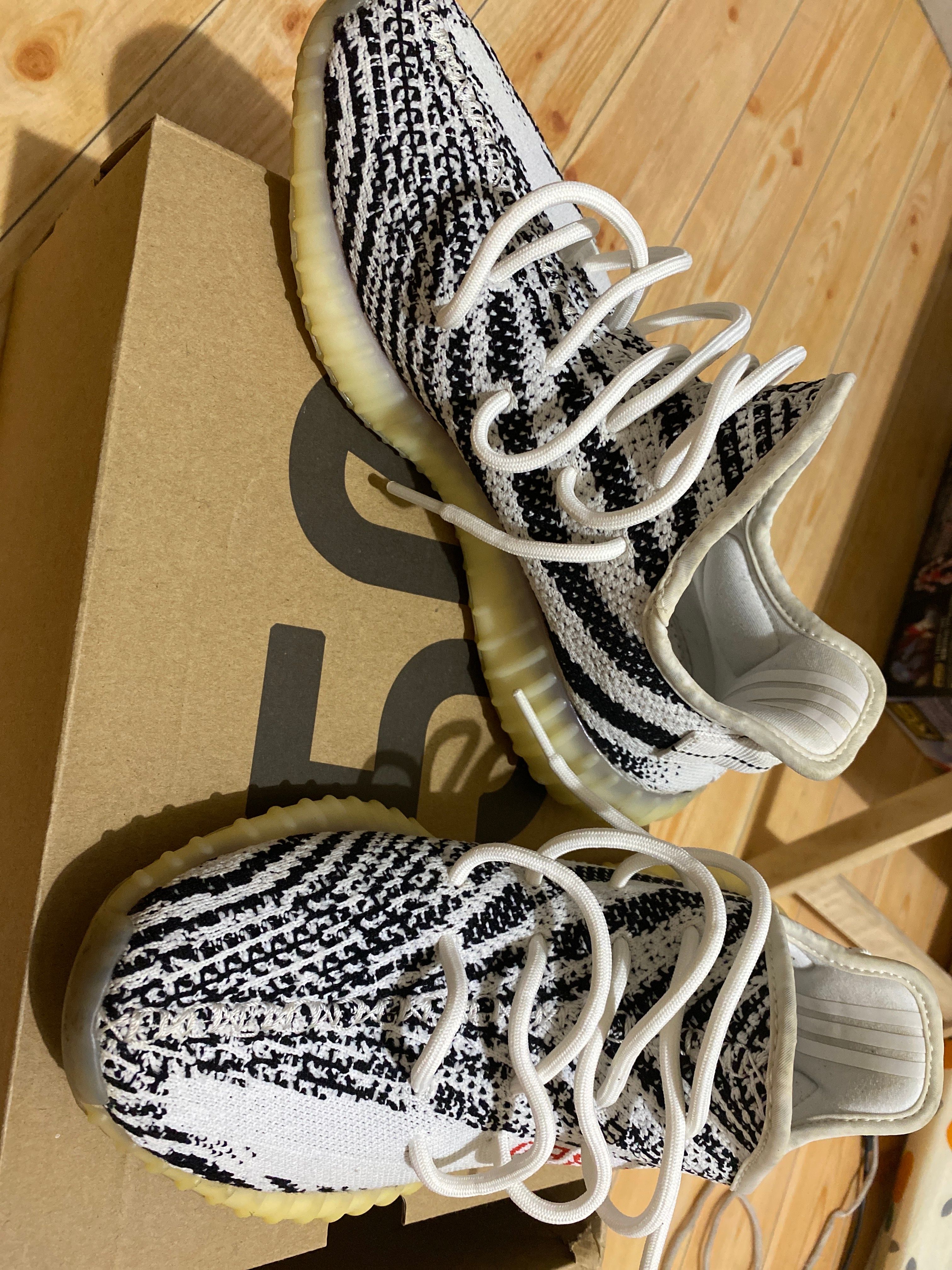 adidas YEEZY Boost 350 V2 "Zebra"