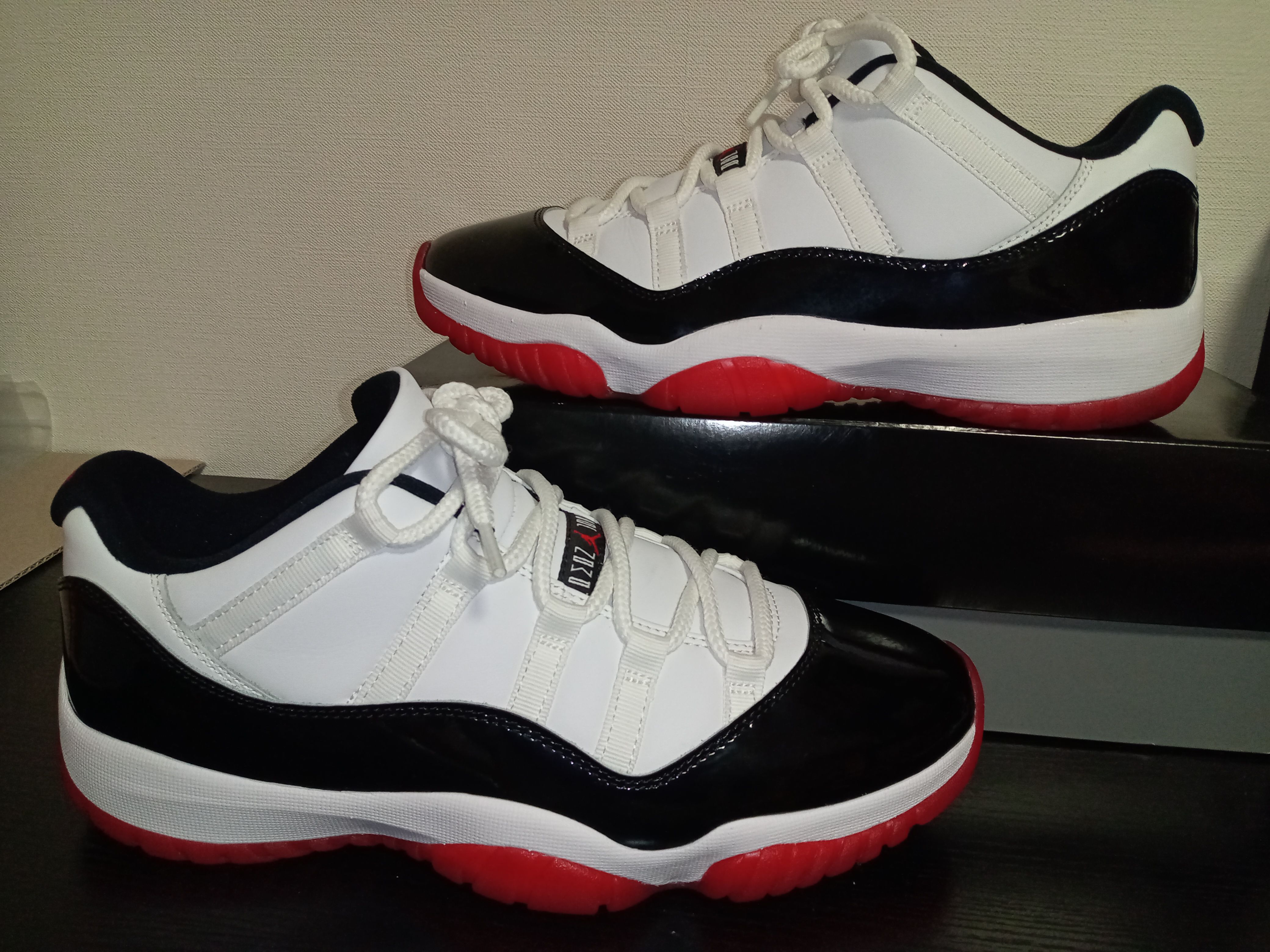 Nike Air Jordan 11 Low "Gym Red"