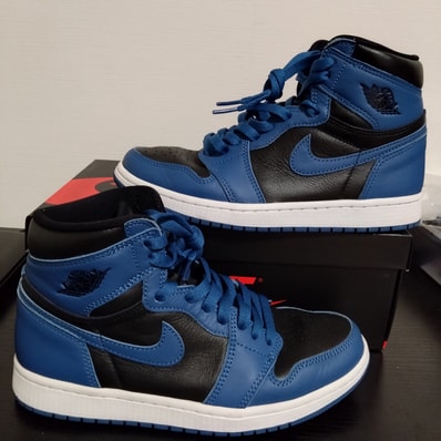Nike Air Jordan 1 Retro High OG "Dark Marina Blue"