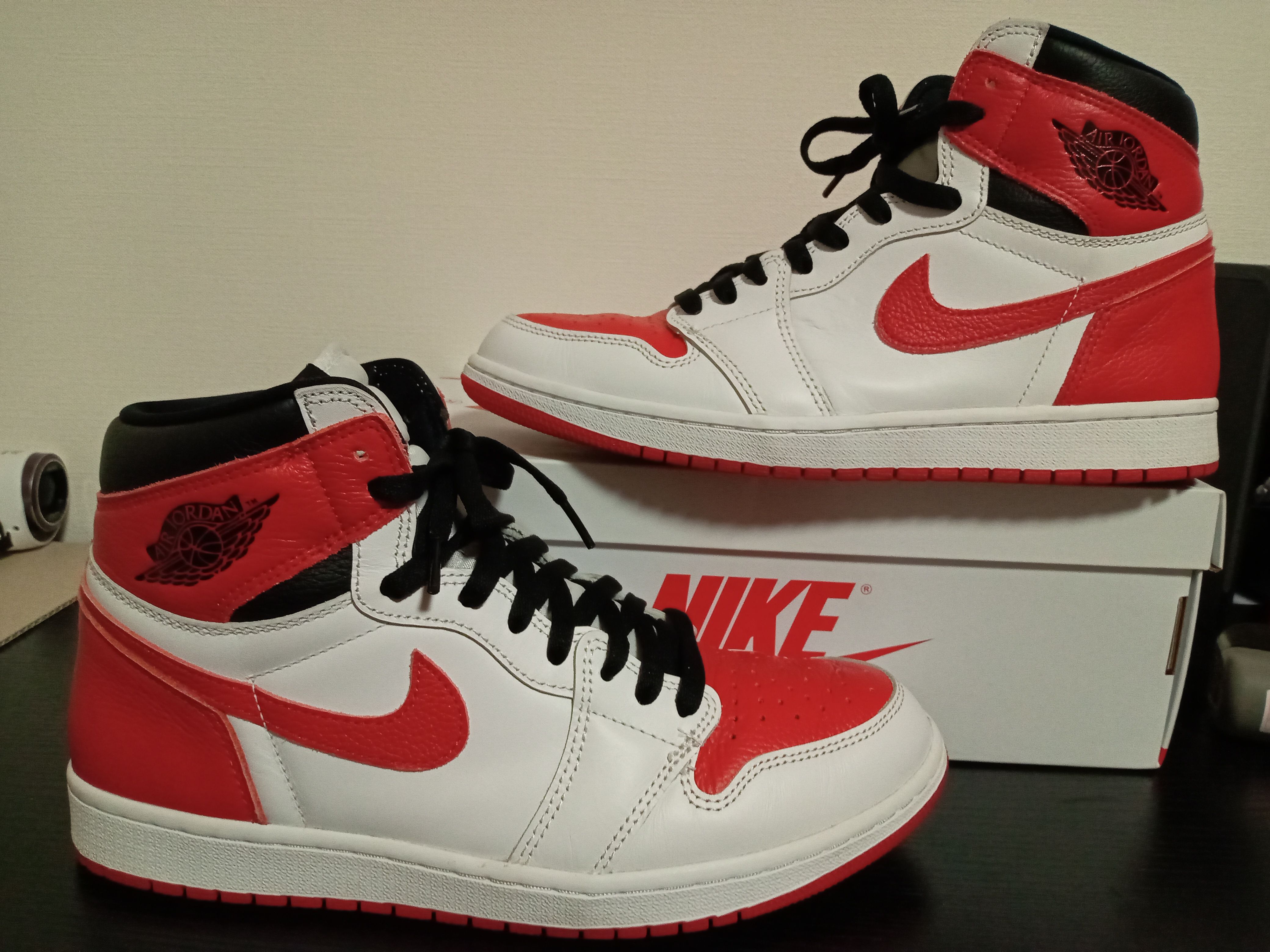 Nike Air Jordan 1 High OG "Heritage" 