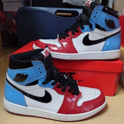 Nike Air Jordan 1 High OG "Fearless"
