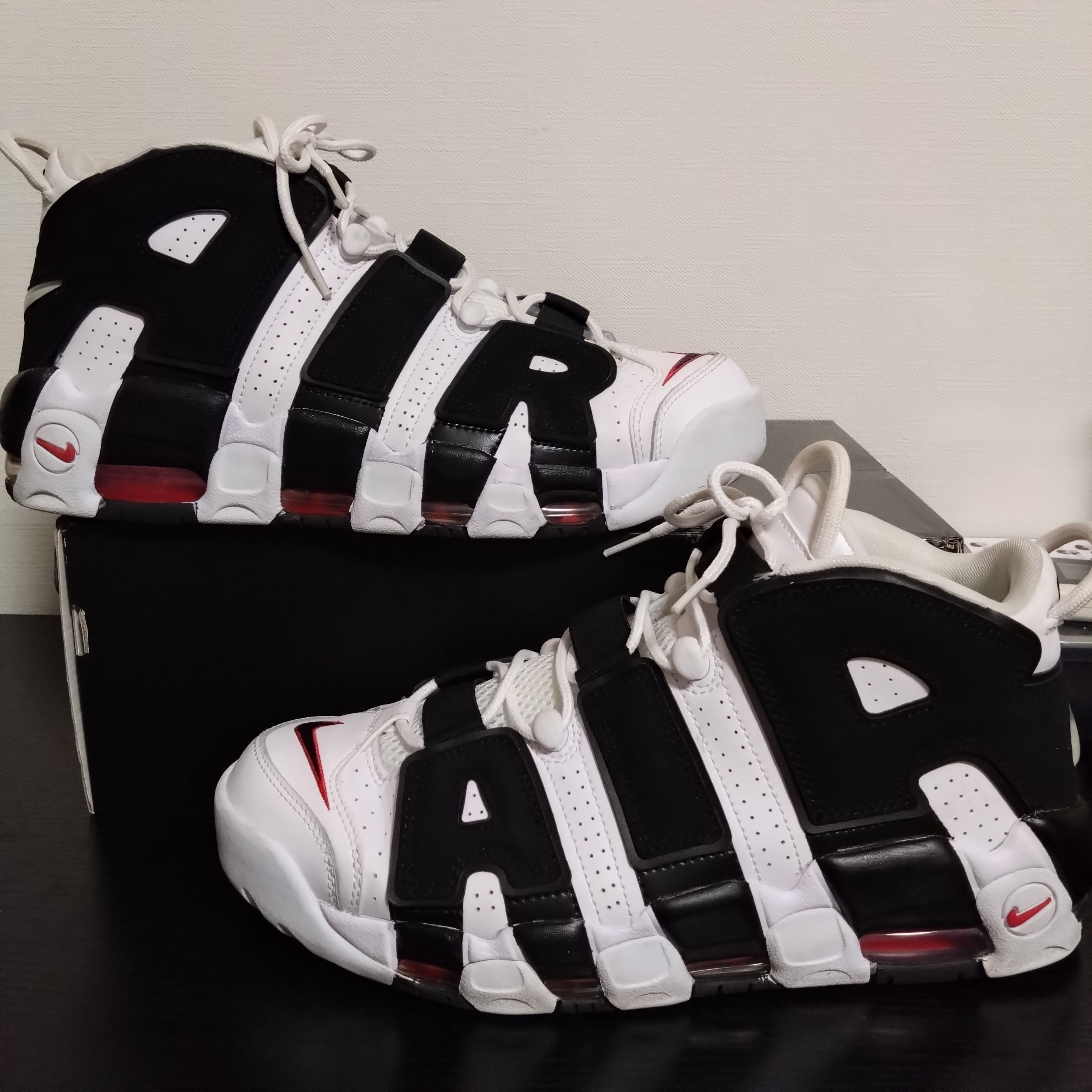 NIKE AIR MORE UPTEMPO "WHITE/BLACK/UNIVERSITY RED"(2020)