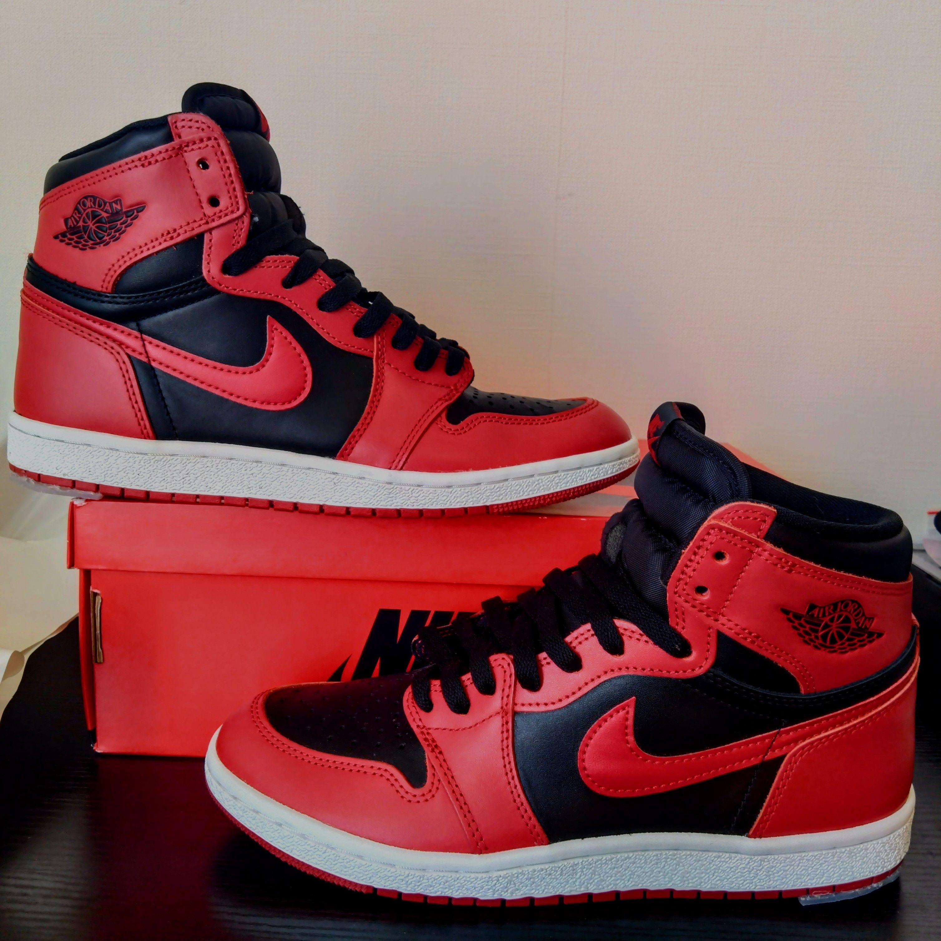 Nike Air Jordan 1 High ’85 "Varsity Red"