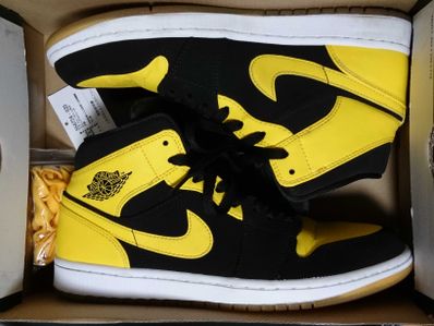 Nike Air Jordan 1 Retro Mid "New Love" (2017)