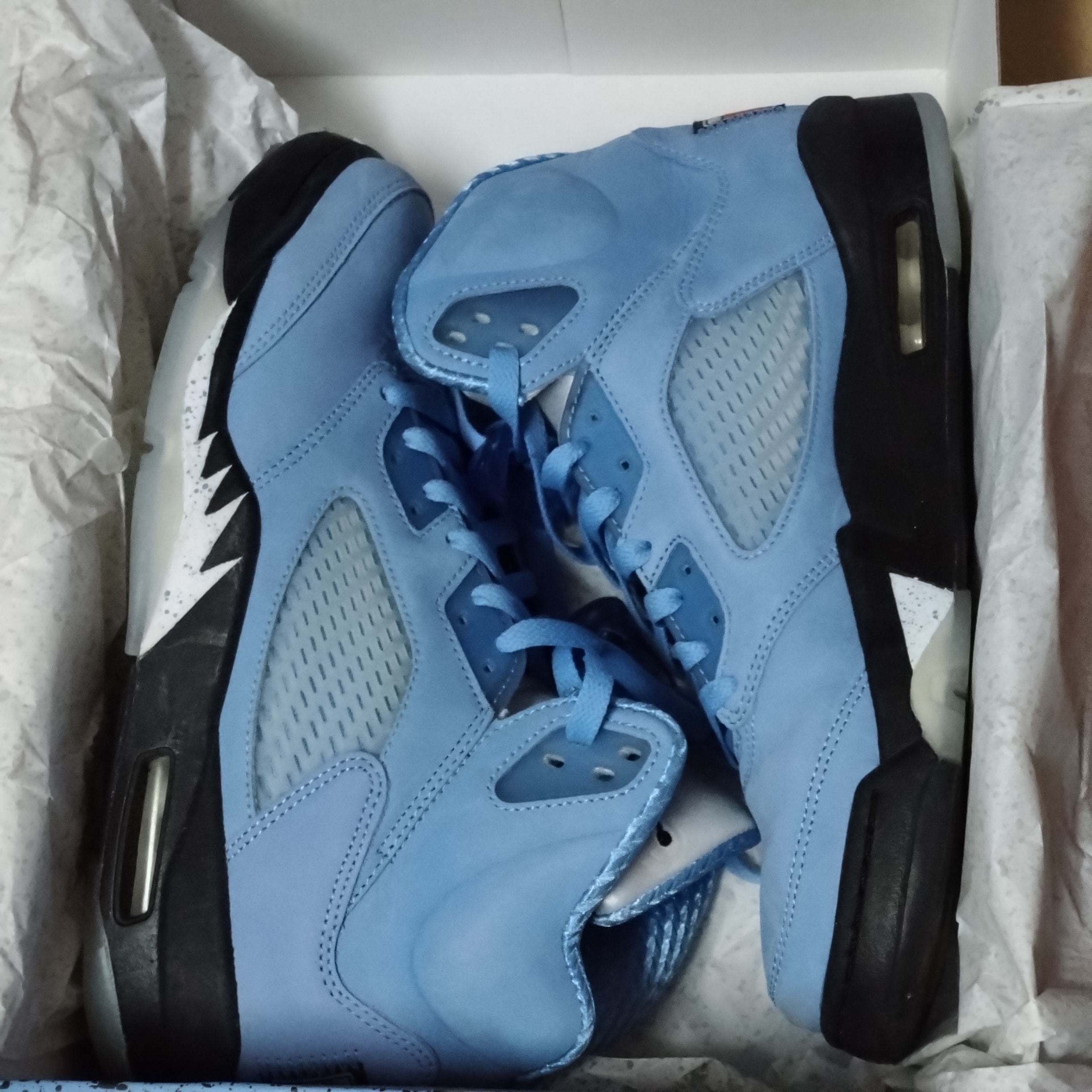 Nike Air Jordan 5 Retro SE "University Blue"