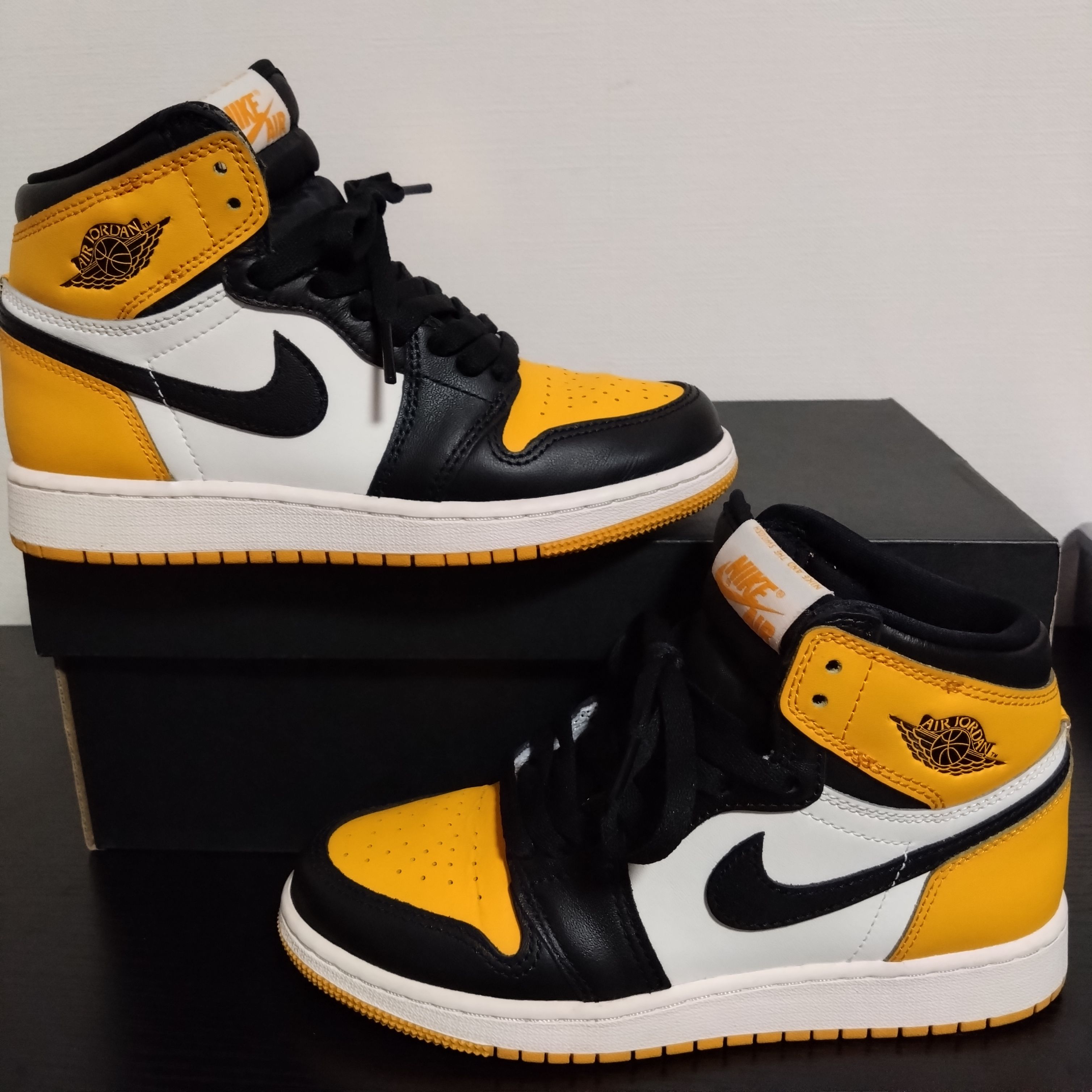 Nike GS Air Jordan 1 Retro High OG "Taxi"