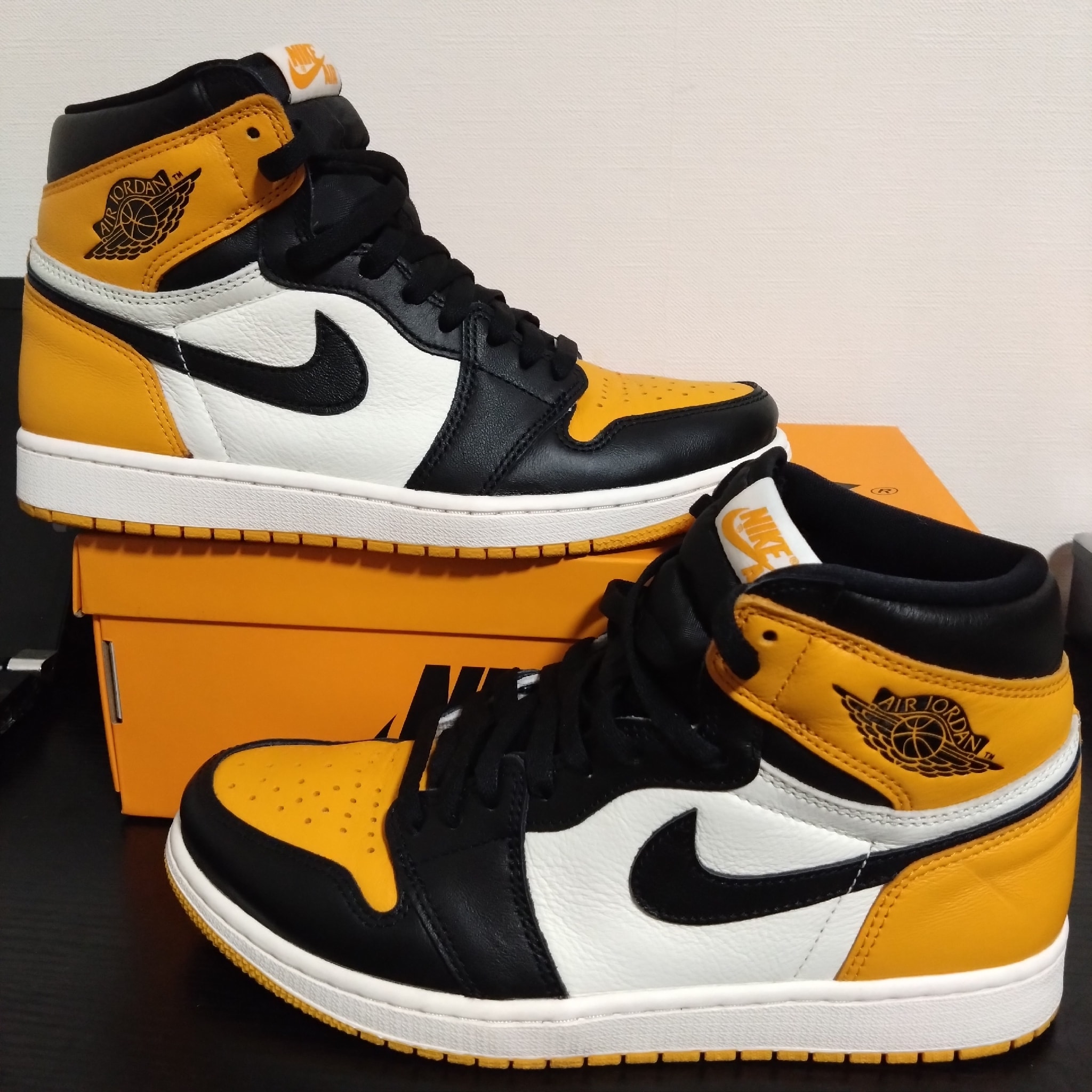 Nike Air Jordan 1 Retro High OG "Taxi"