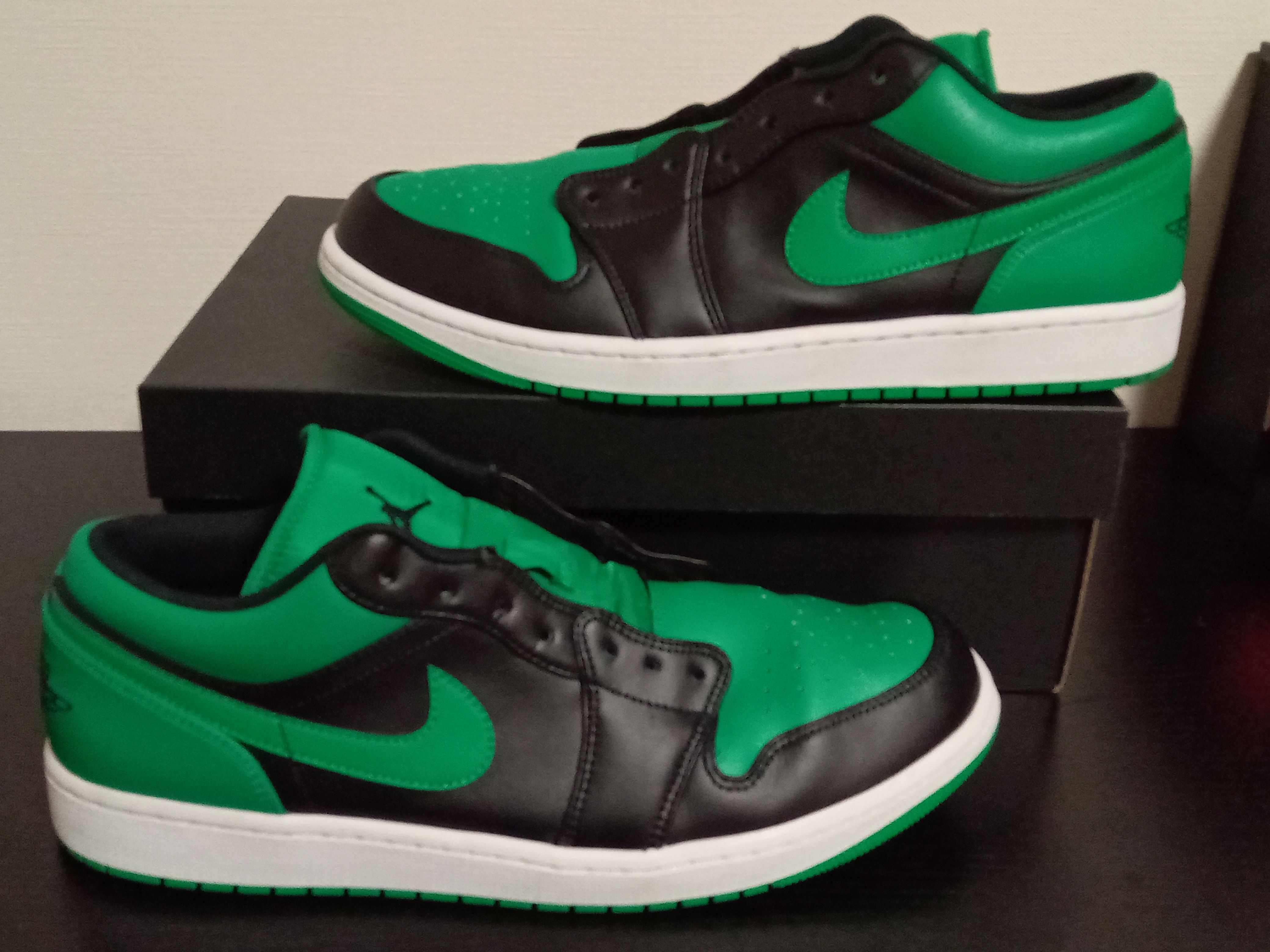 Nike Air Jordan 1 Low "Lucky Green"