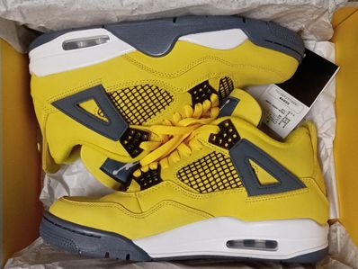 Nike Air Jordan 4 "Tour Yellow"