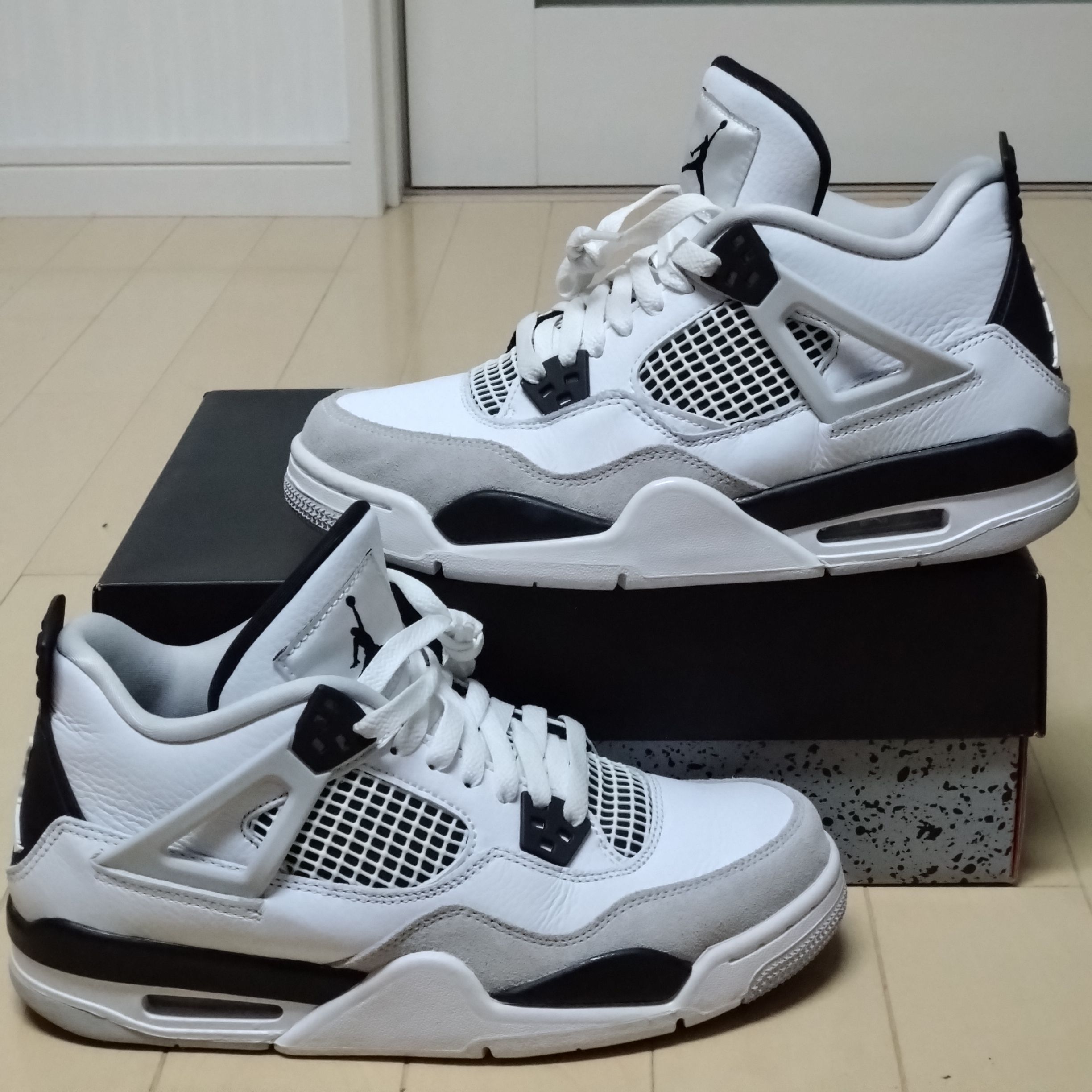 Nike GS Air Jordan 4 "Military Black"