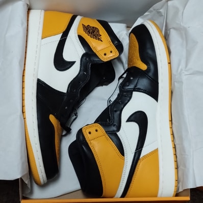 Nike Air Jordan 1 Retro High OG "Taxi"