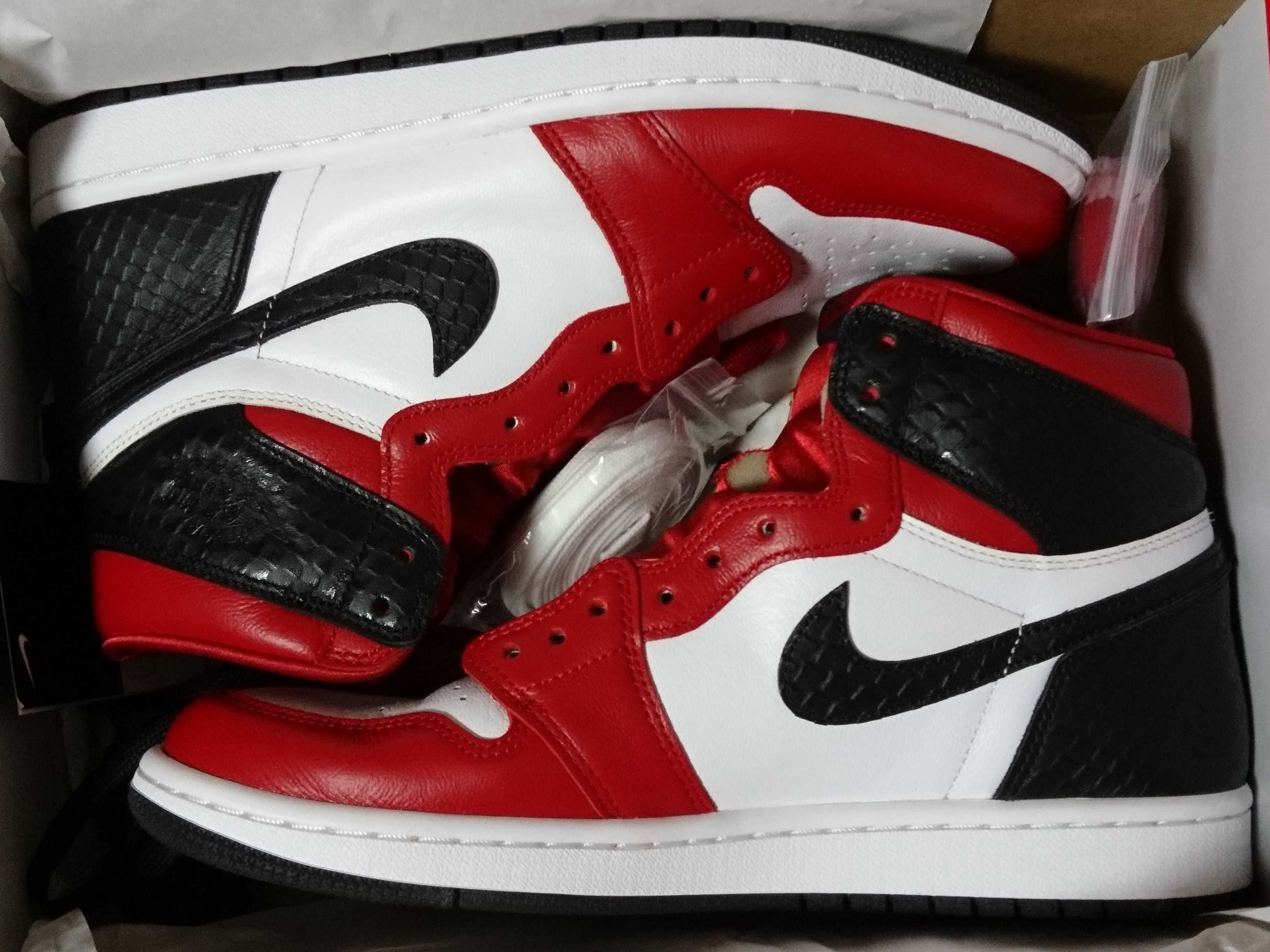 Nike Women's Air Jordan 1 High OG "Satin Red"