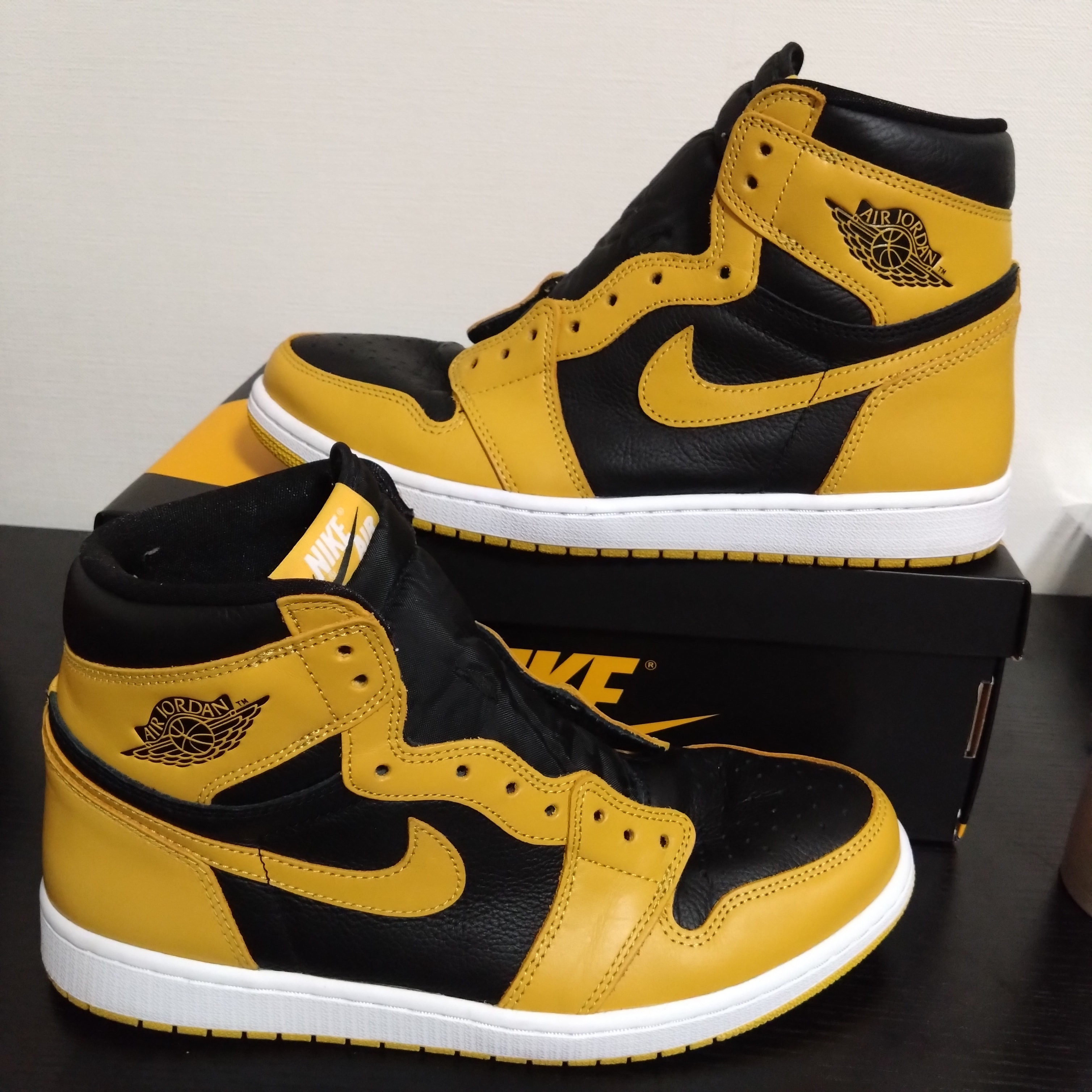 Nike Air Jordan 1 High OG "Pollen"