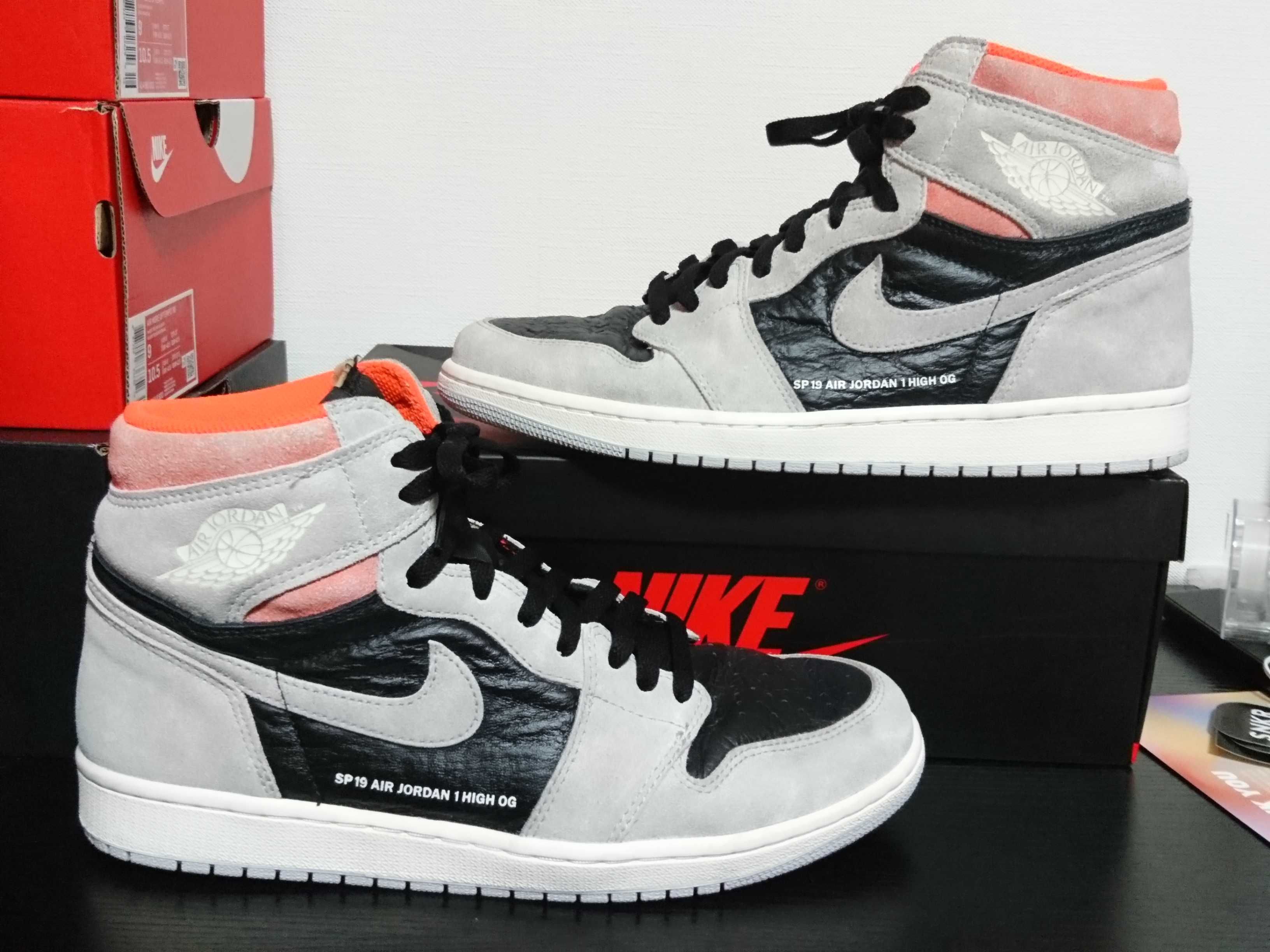 Nike Air Jordan 1 RETRO High OG "Hyper Crimson"