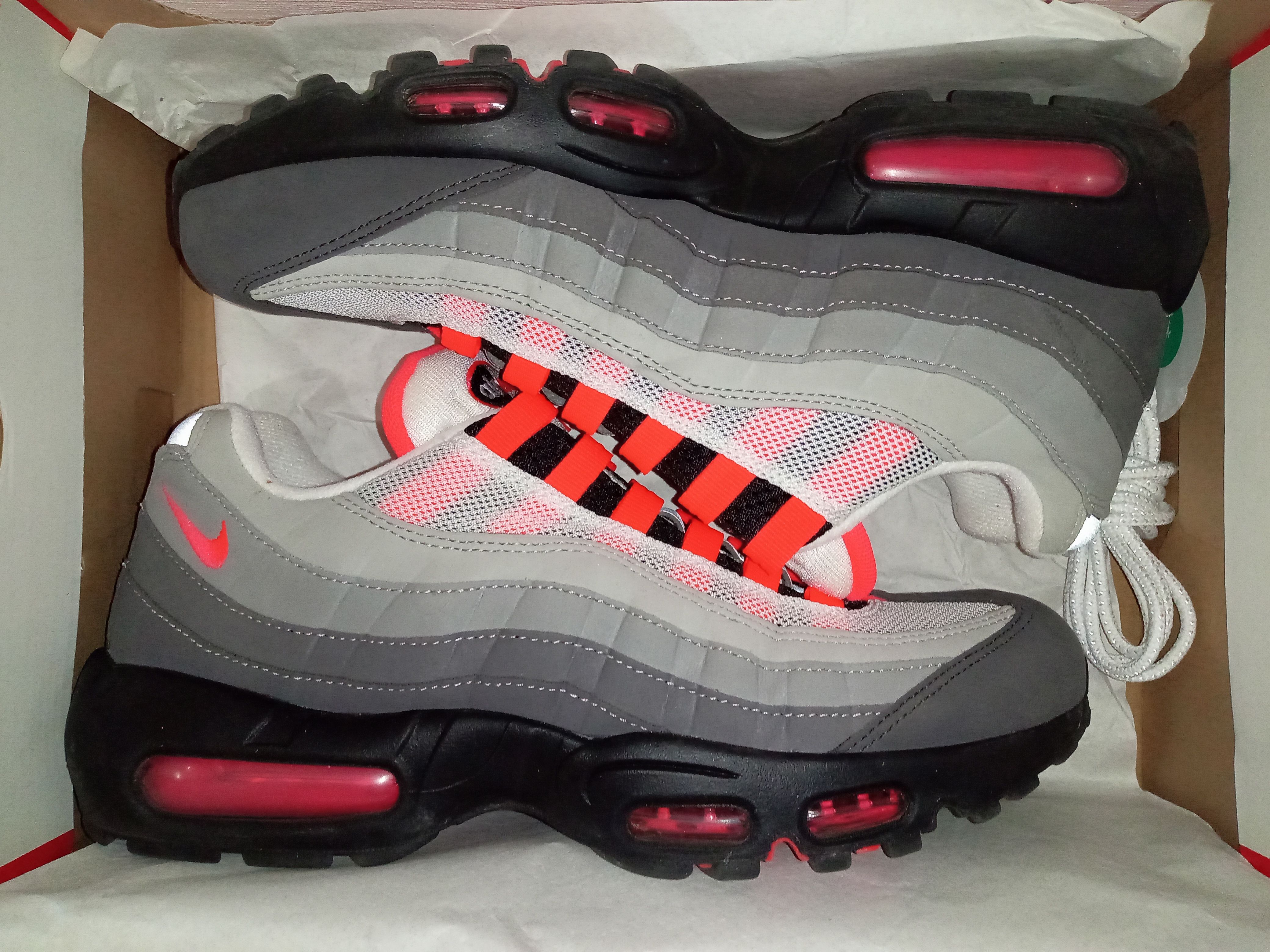 Nike Air Max 95 OG "White/Solar Red"