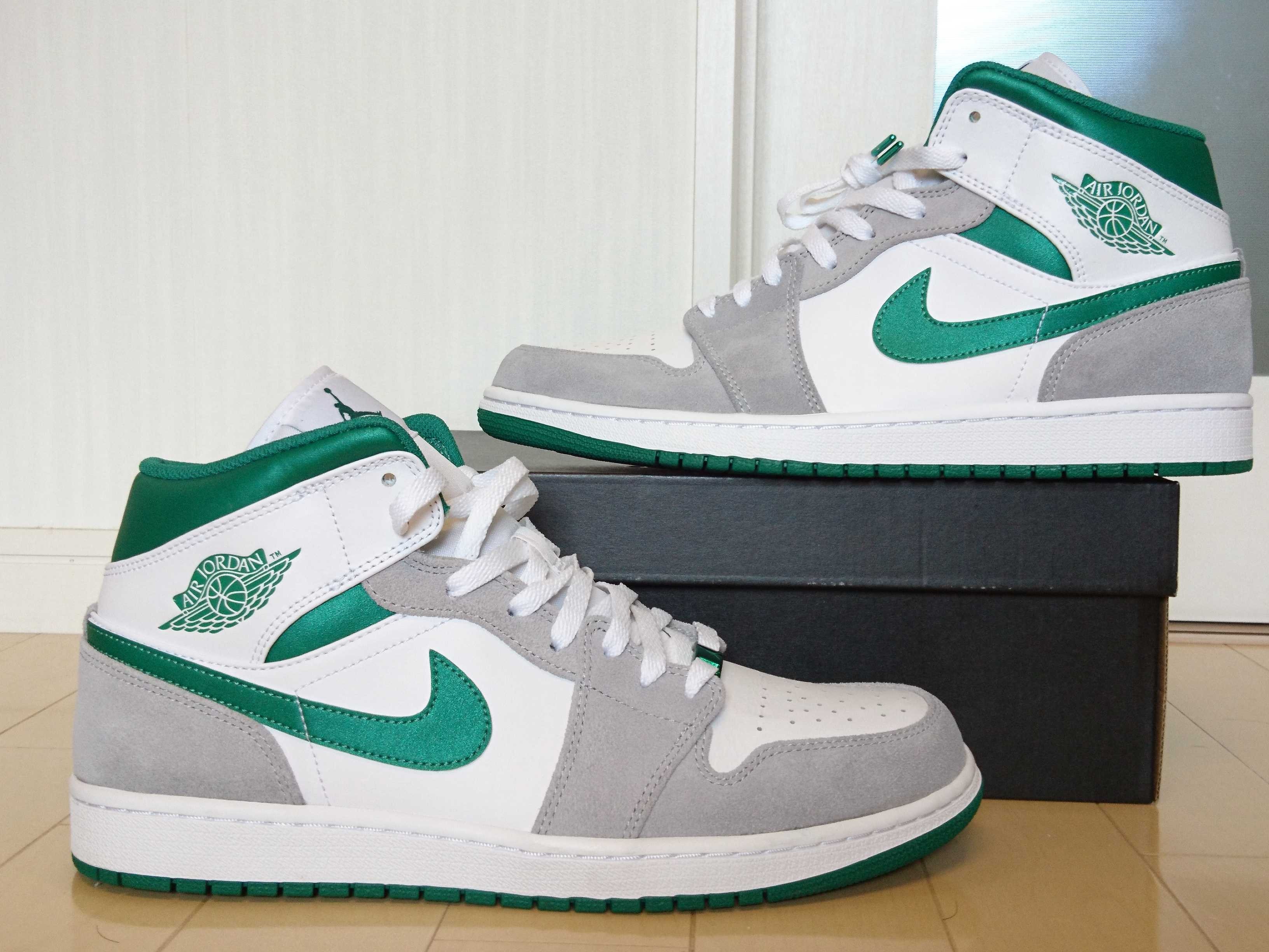 Nike Air Jordan 1 Mid "Green Grey White"
