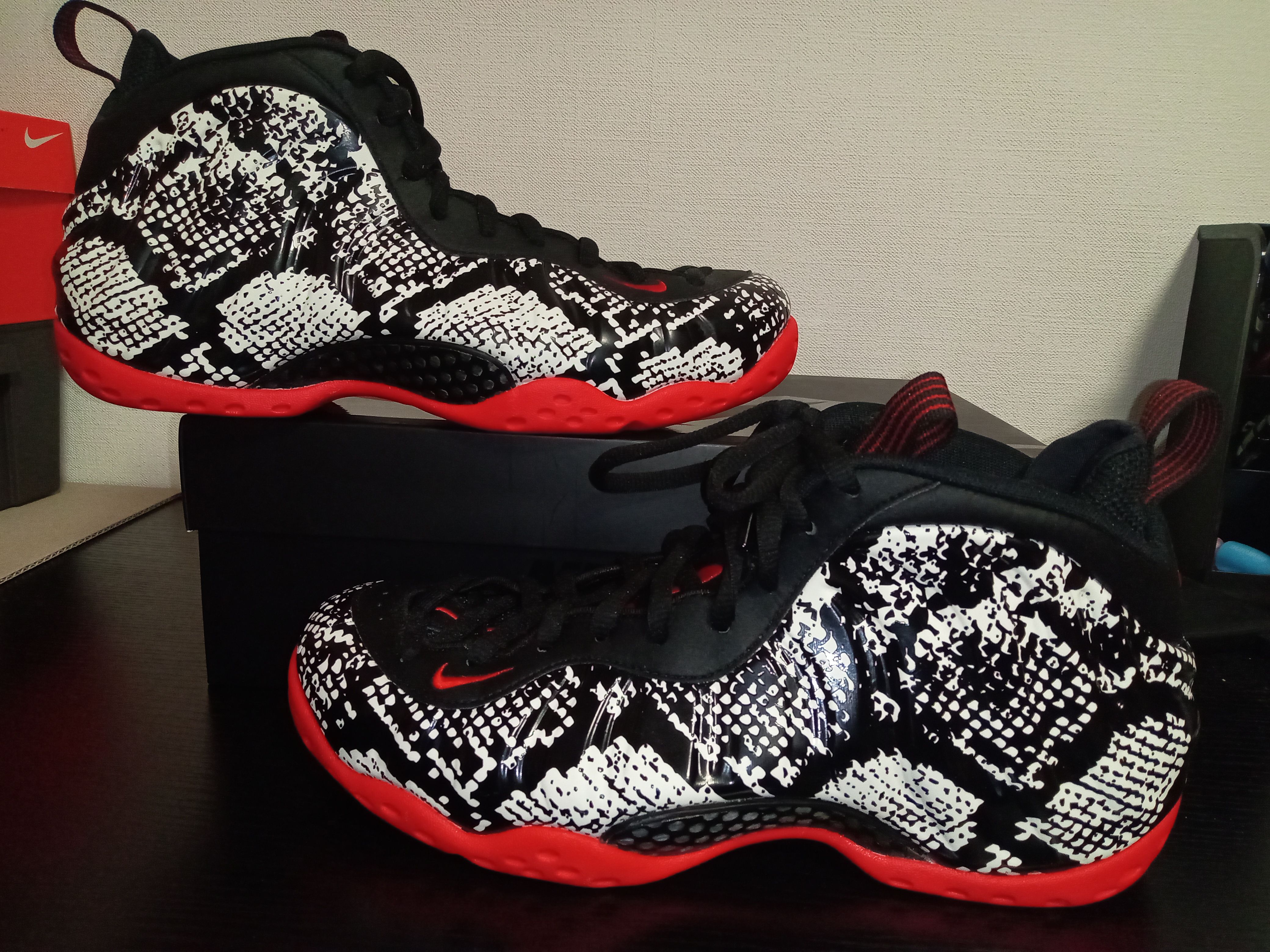 Nike Air Foamposite One "Sail/Black/Habanero Red"