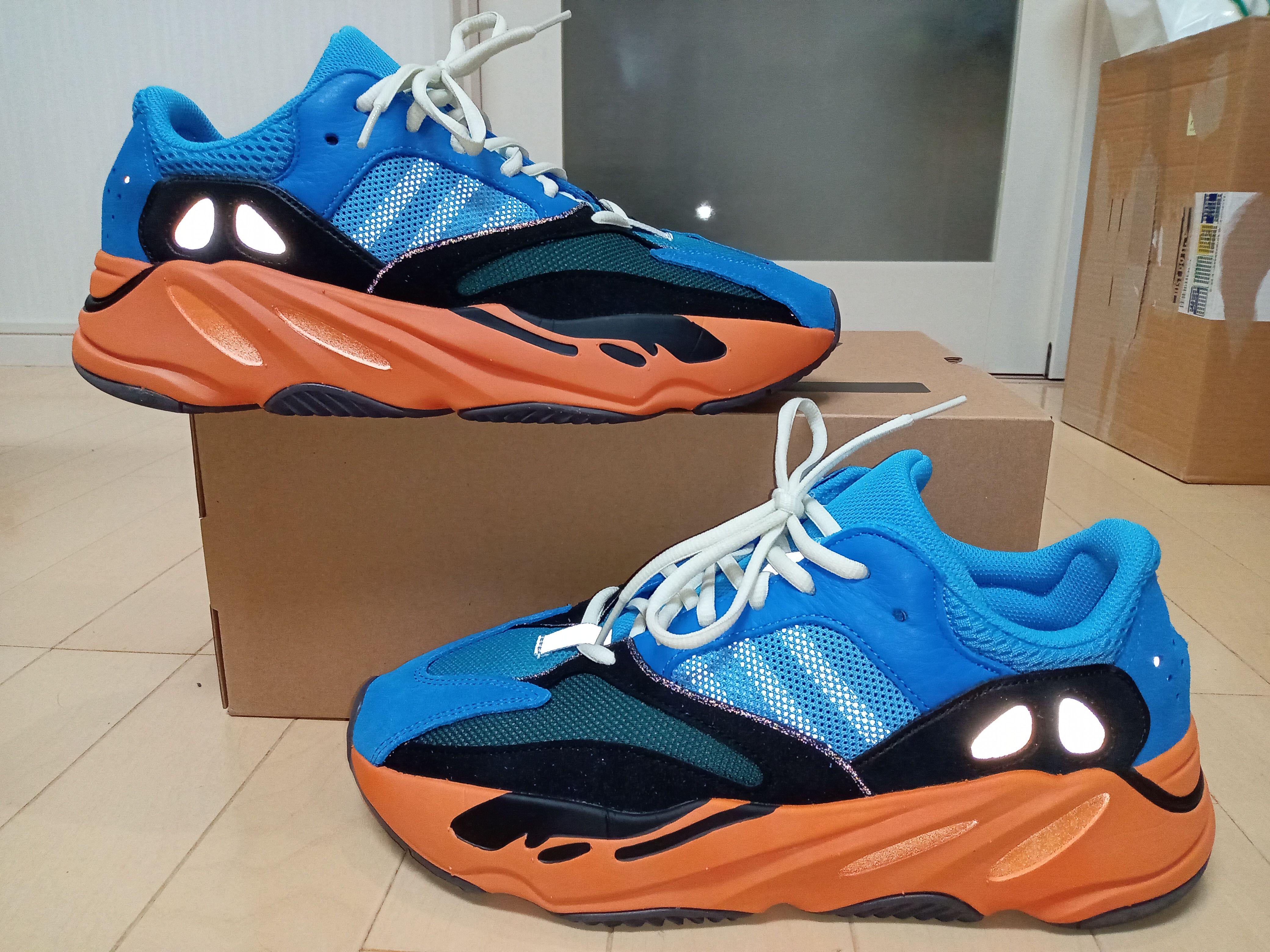 adidas YEEZY Boost 700 "Bright Blue"