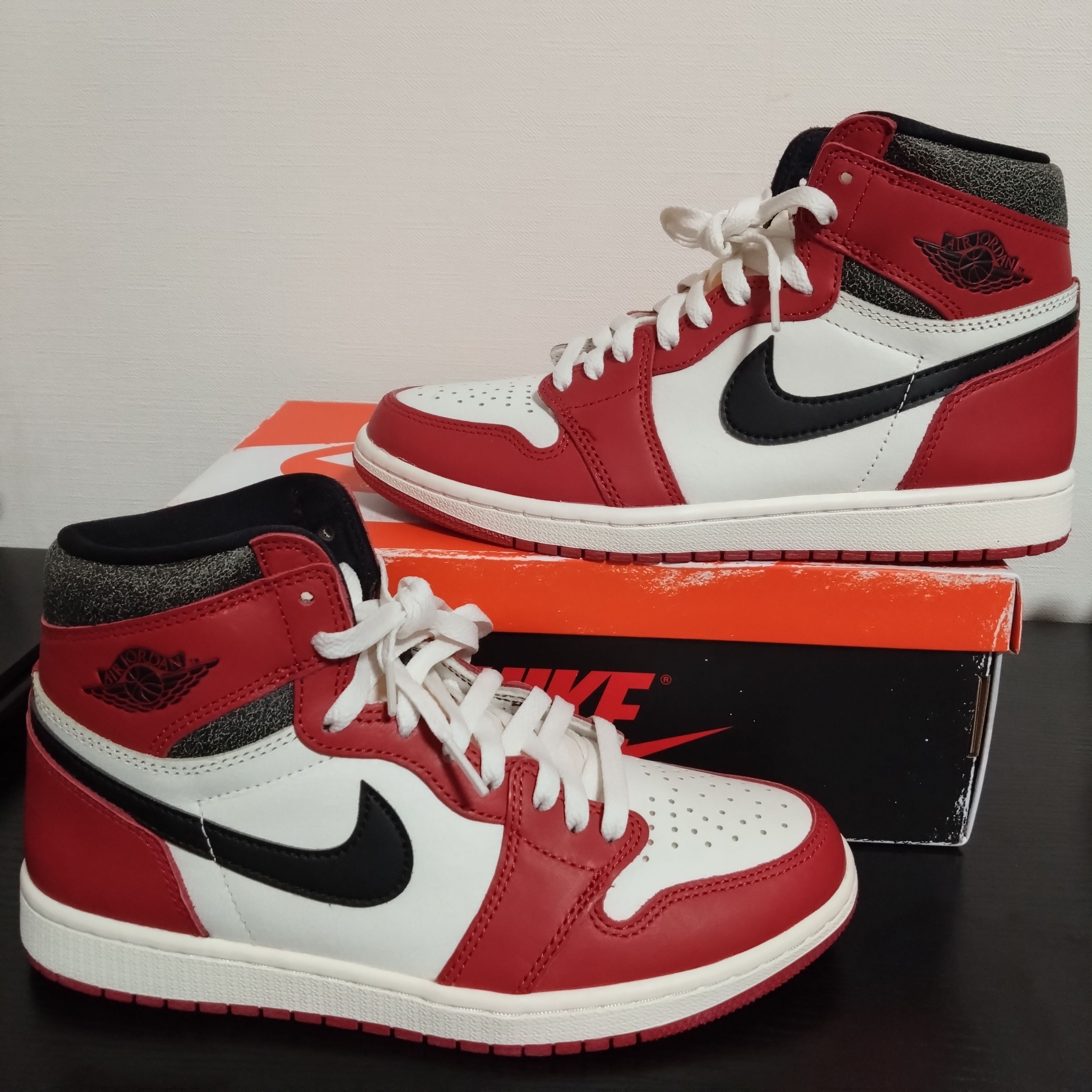 Nike Air Jordan 1 High OG "Lost & Found/Chicago"