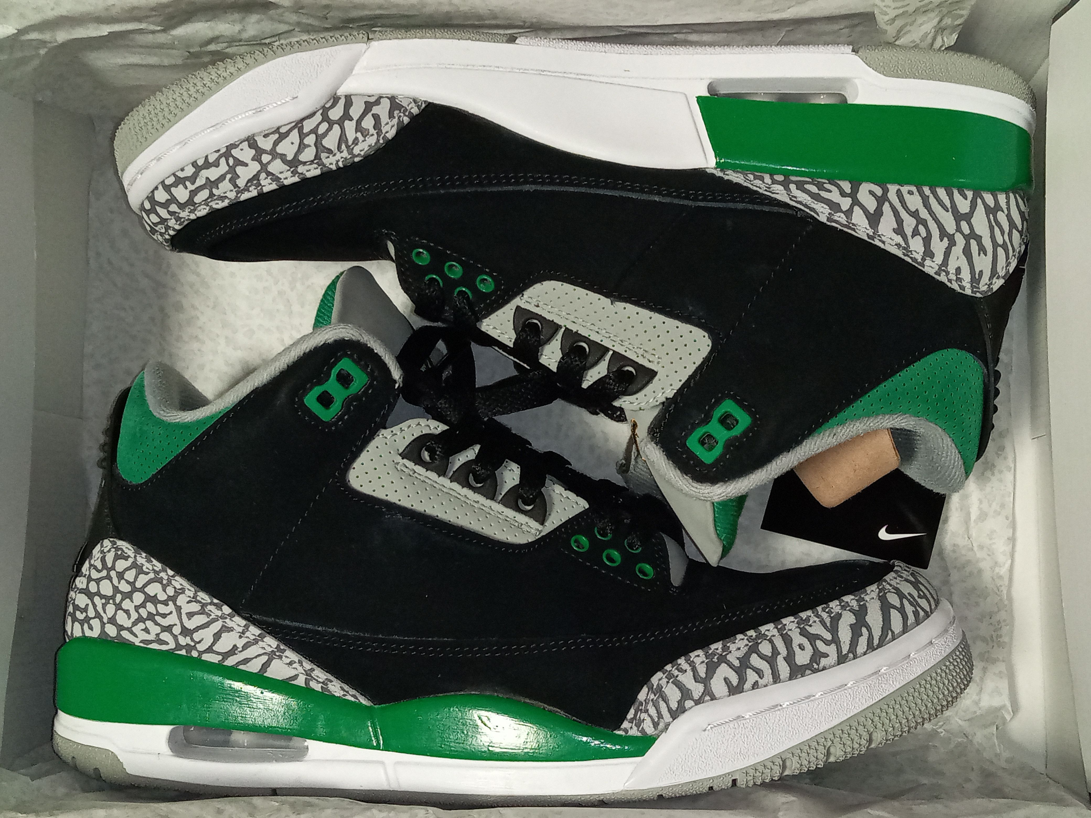 Nike Air Jordan 3 "Pine Green"
