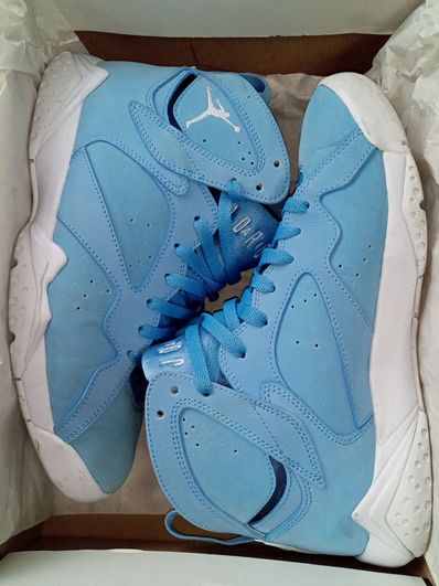 Nike Air Jordan 7 Retro "PANTONE"