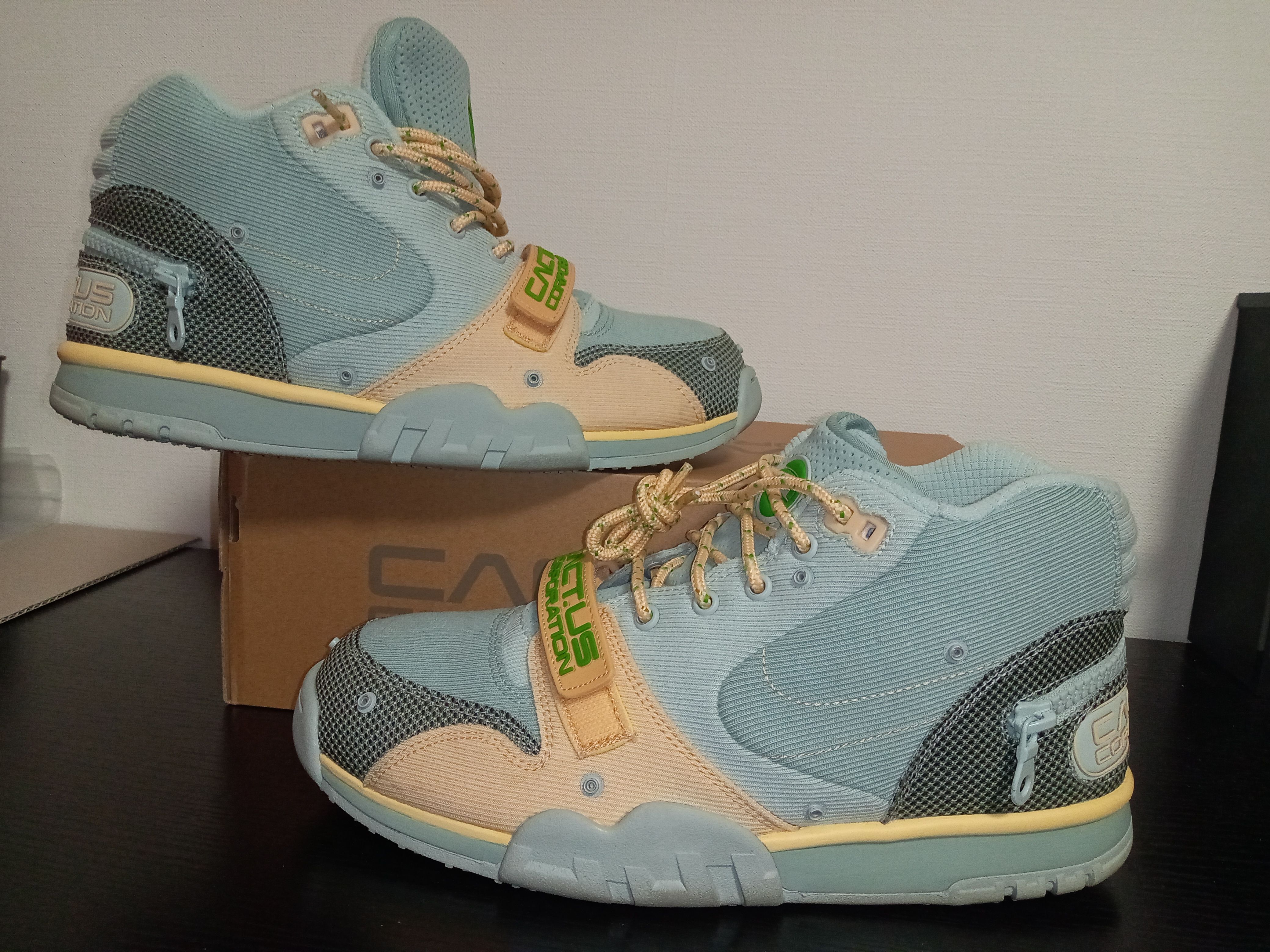Travis Scott × Nike Air Trainer 1 SP "Grey Haze and Dusty Sage"