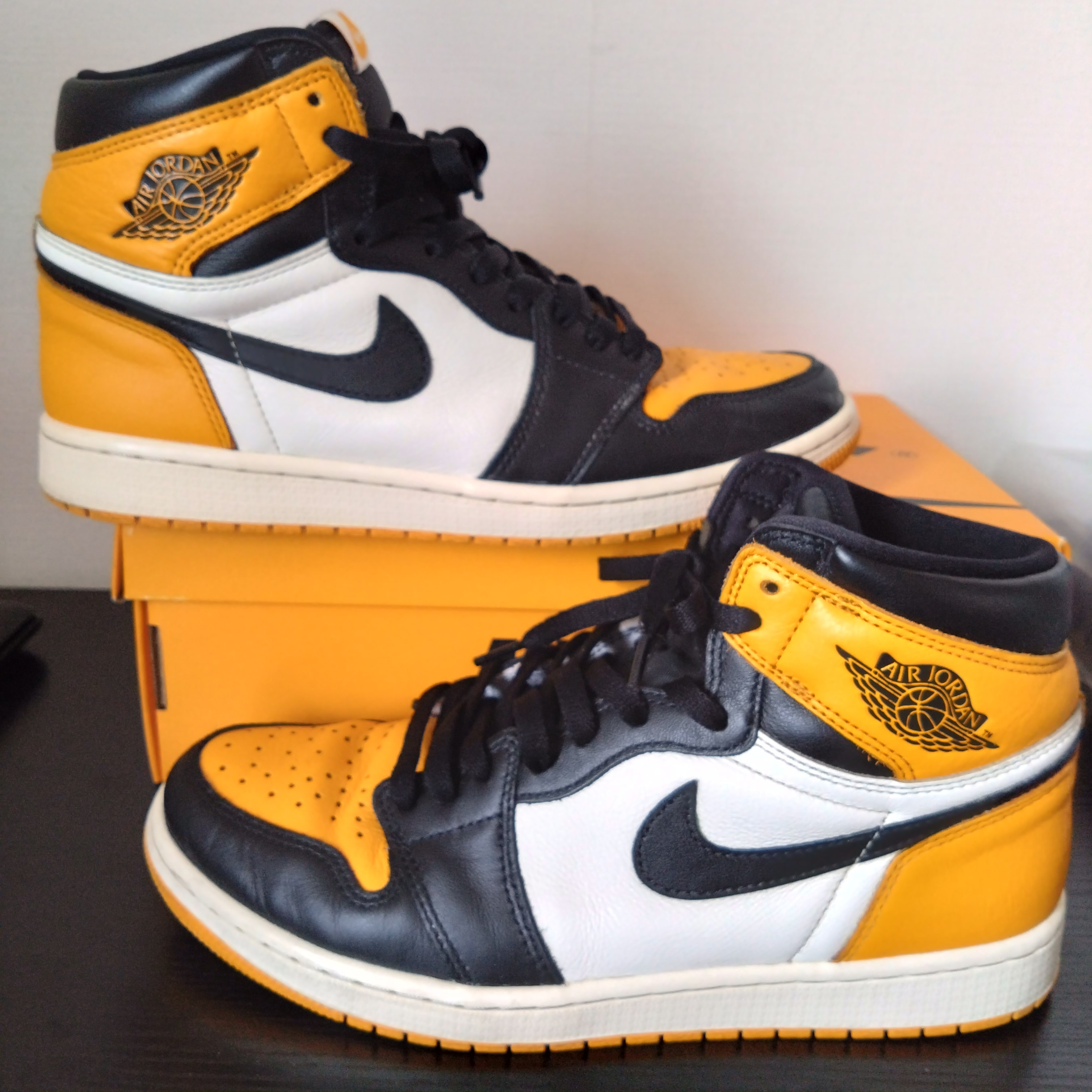 Nike Air Jordan 1 Retro High OG "Taxi"