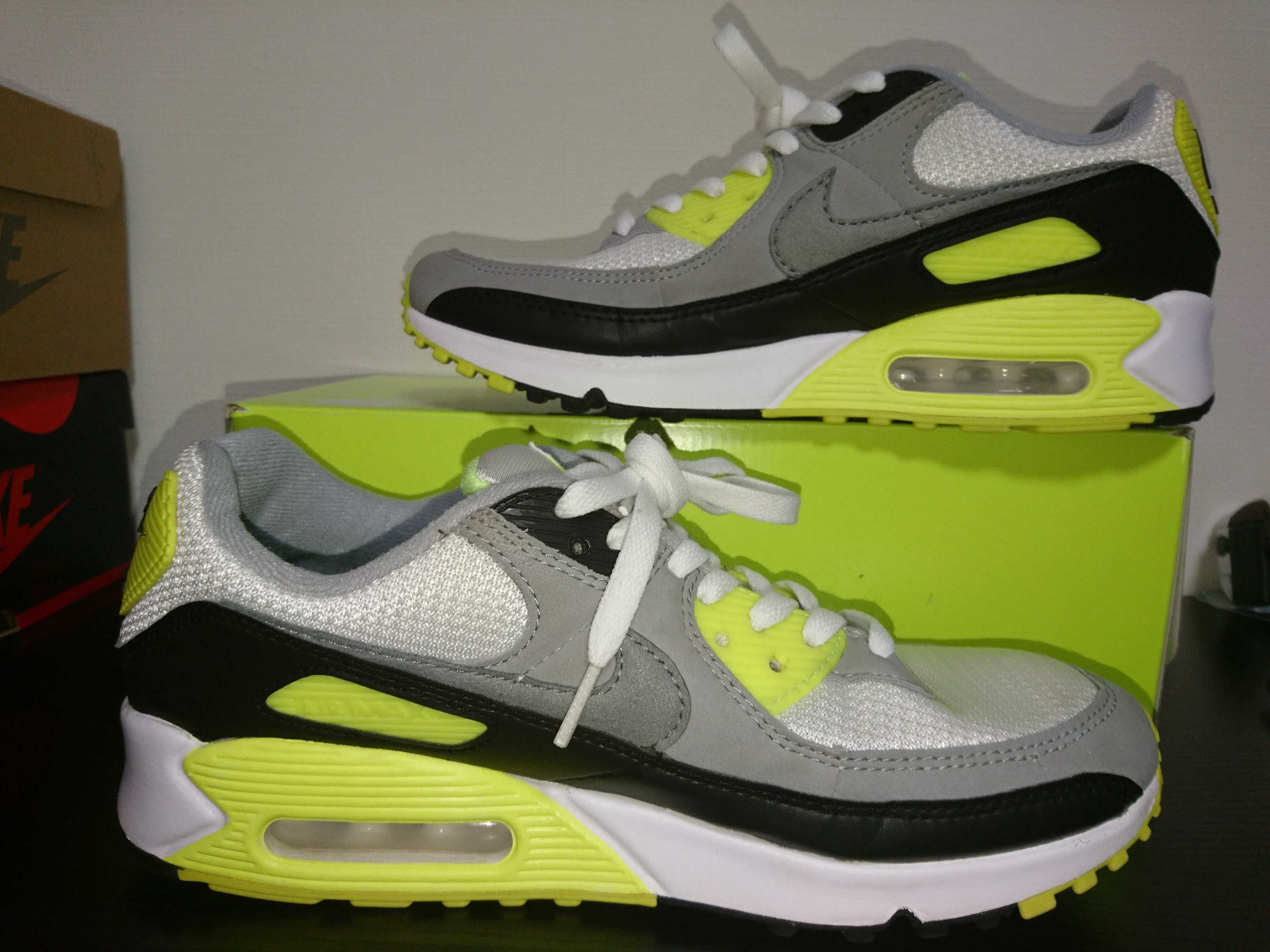NIKE AIR MAX 90 "VOLT/PARTICLE GREY"